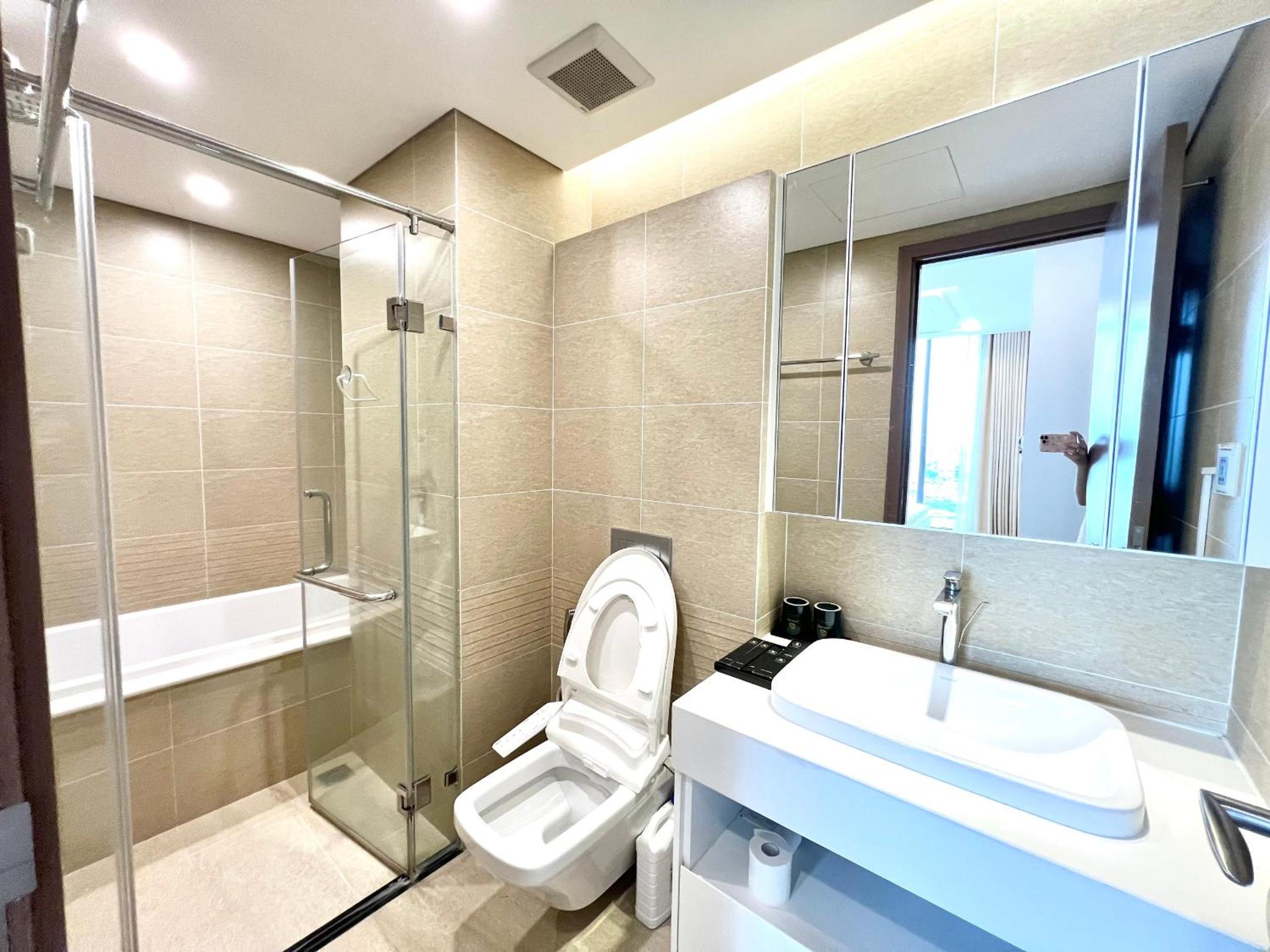 Skyline apartment Vinhomes Metropolis