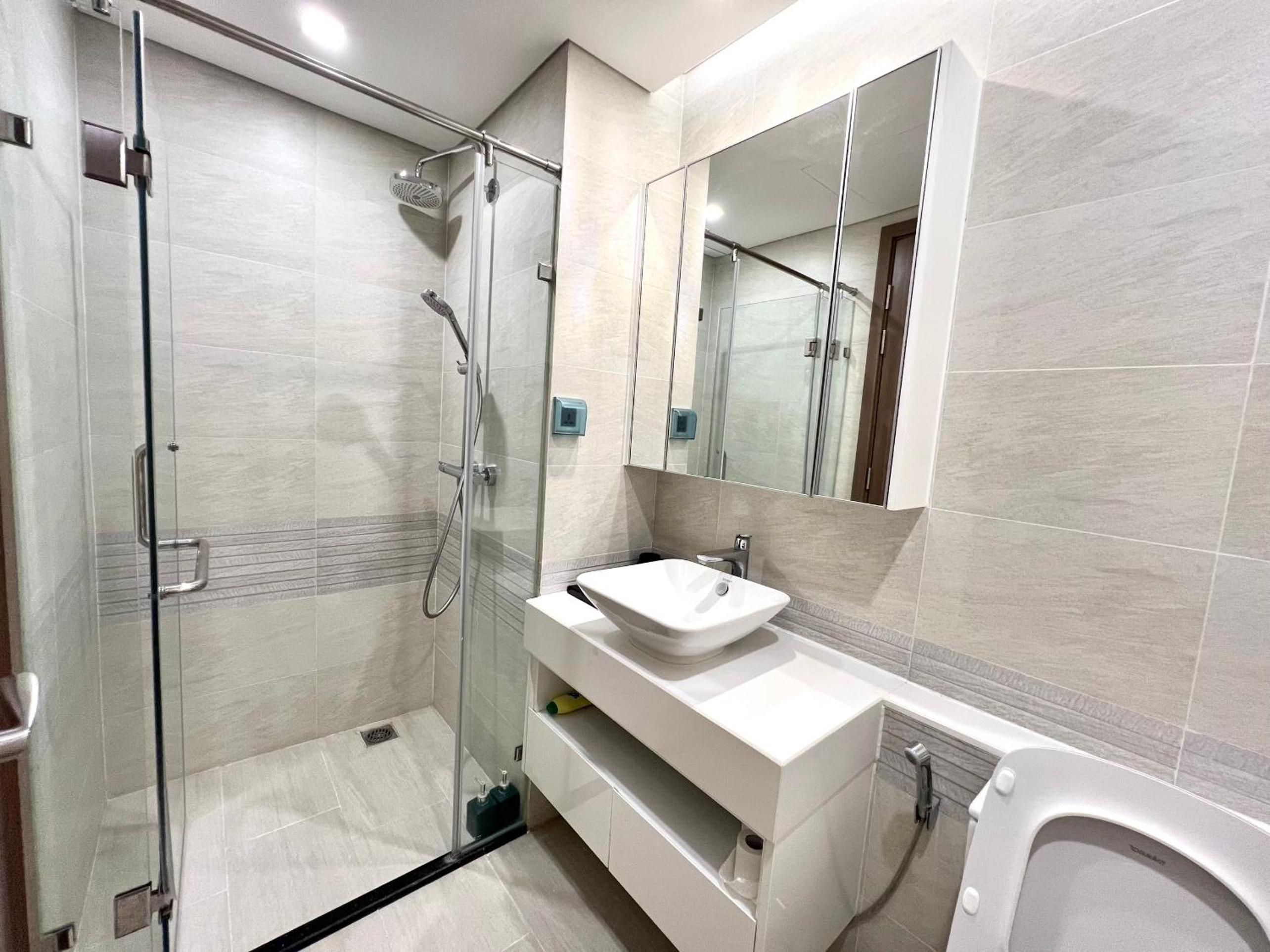 Skyline apartment Vinhomes Metropolis