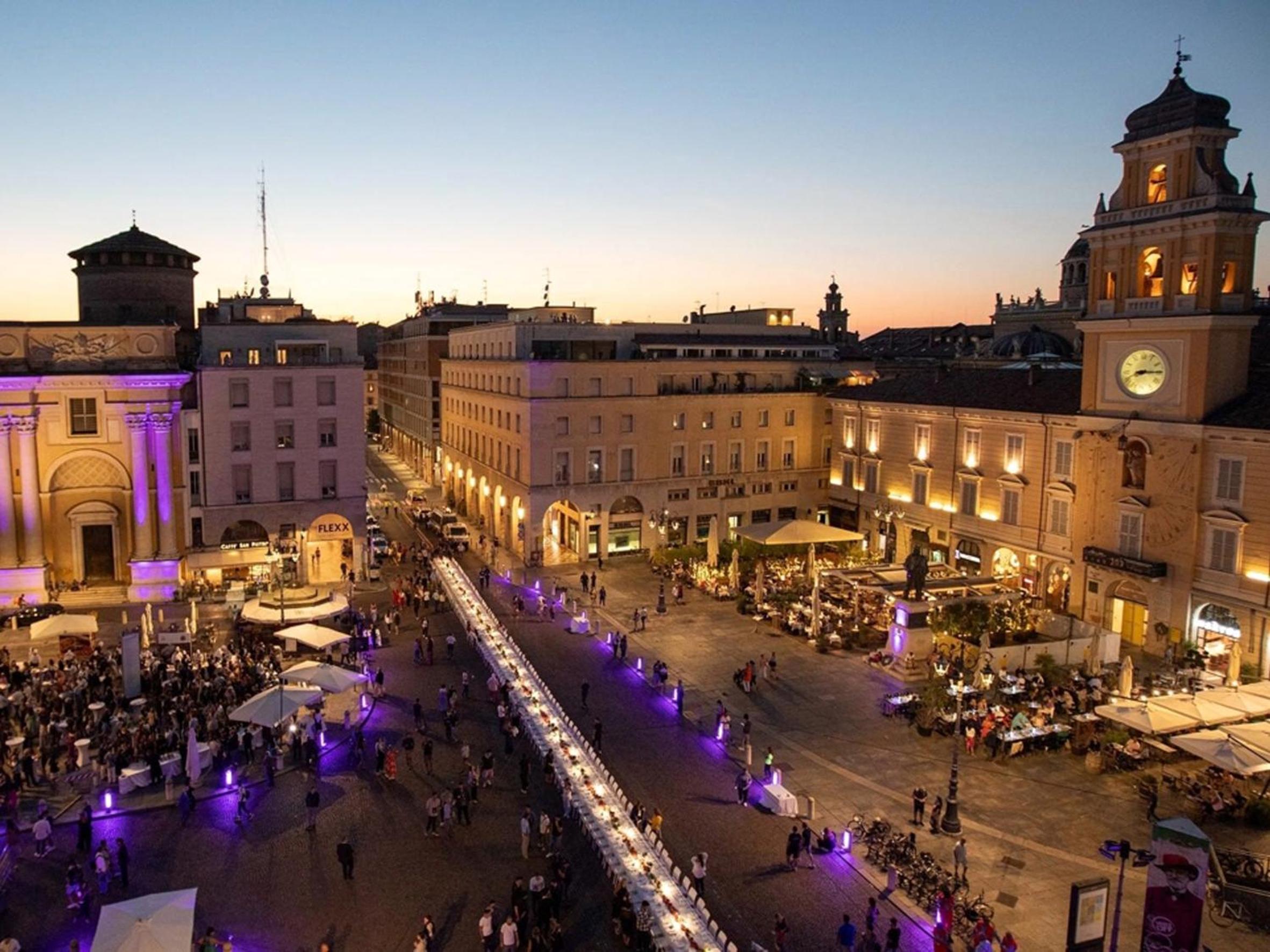 Stazione a 200m - Centro - Easy Parma Stay view 3