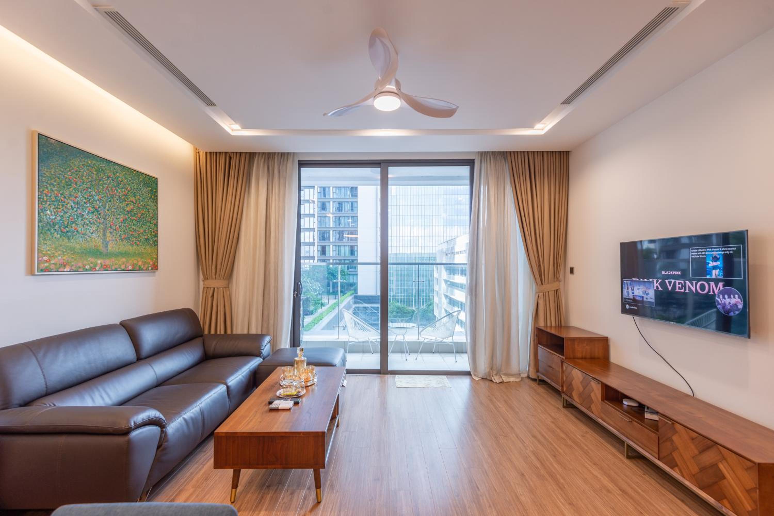 Skyline apartment Vinhomes Metropolis
