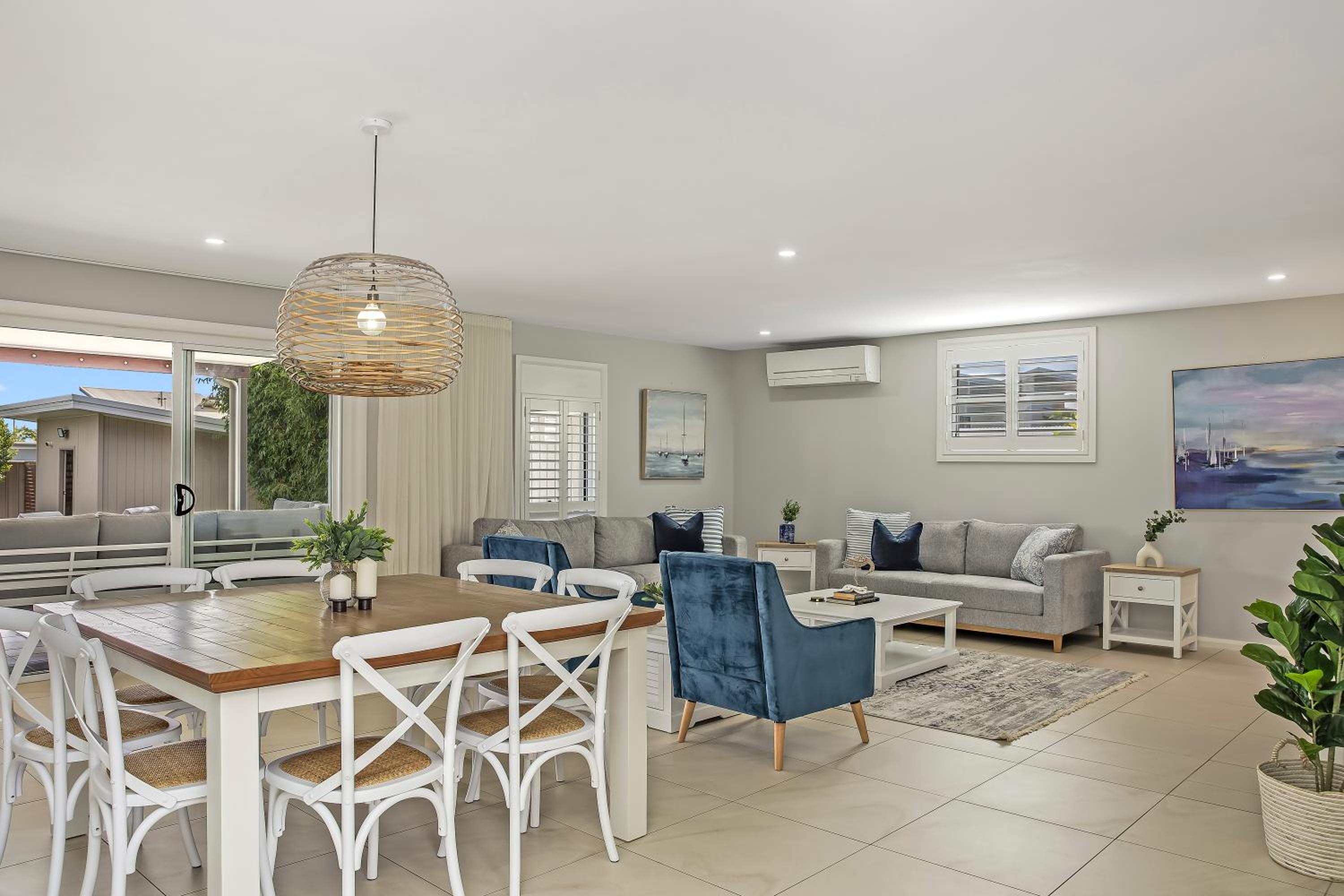 Luxury Beach House - Heated Private Pool & Heated Spa - Fire Pitt - Walk to Beach & Golf
