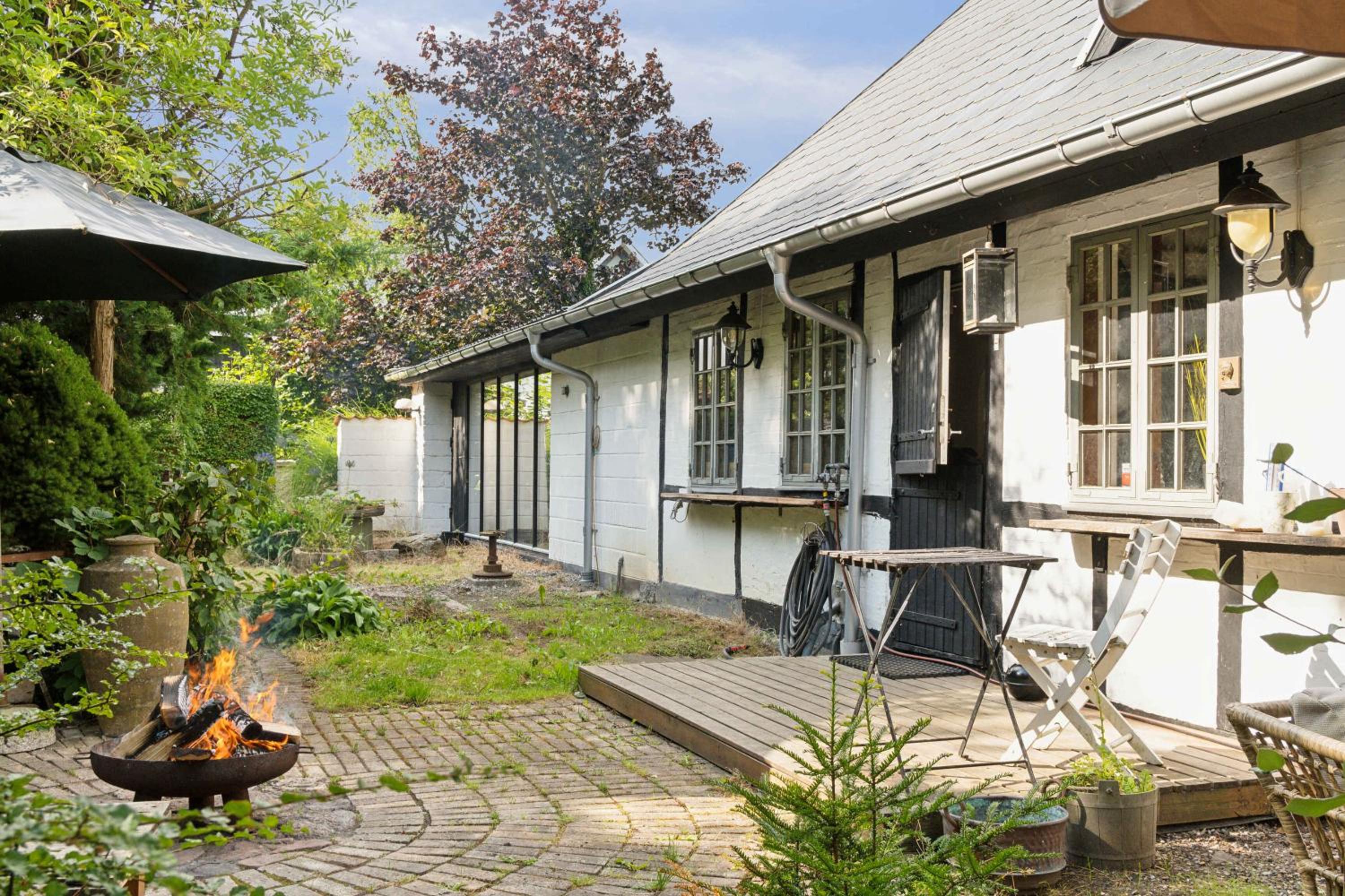 Welcome To The Multihouse In The Countryside