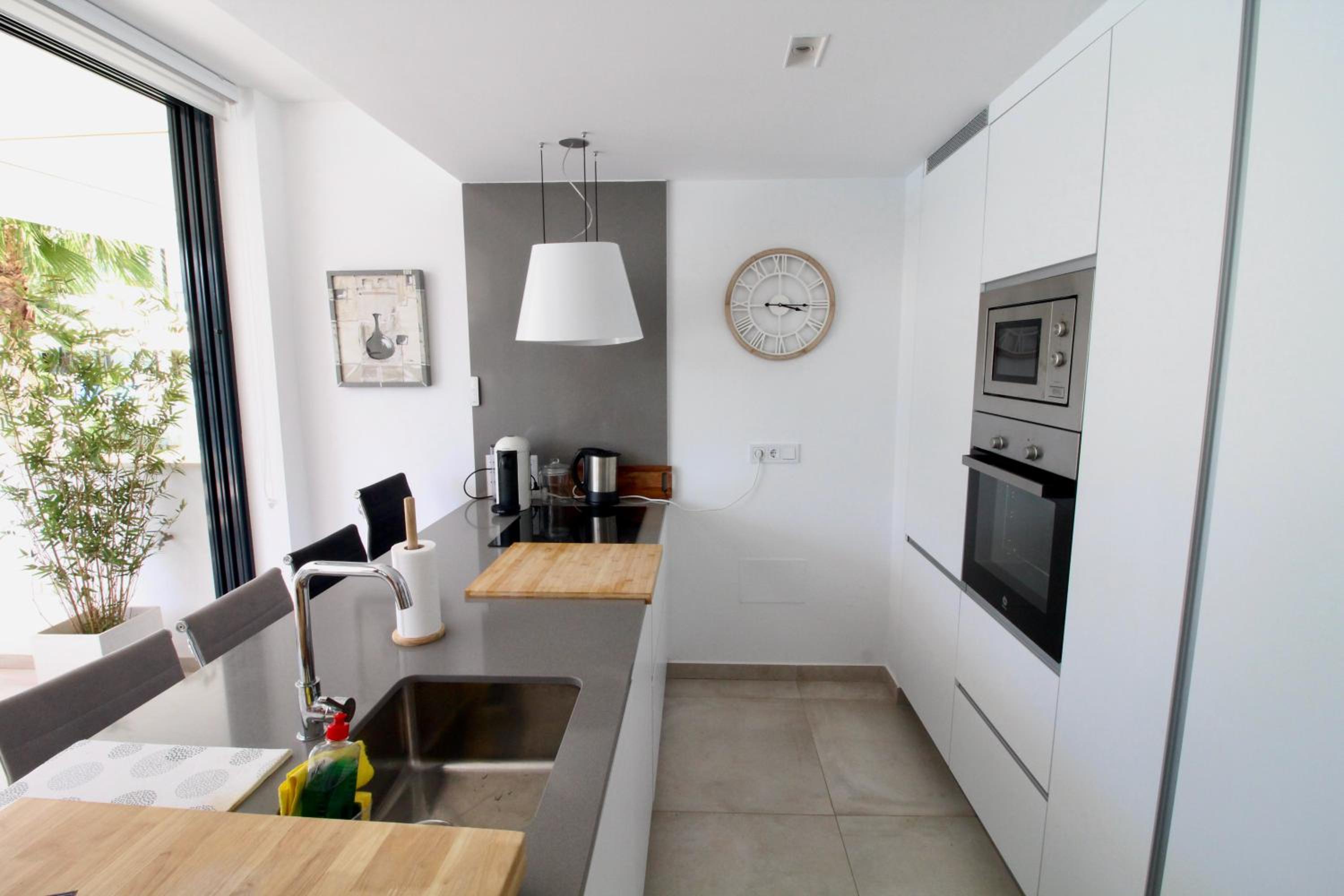 Two Bedroom Modern Apartment In Mar De Cristal