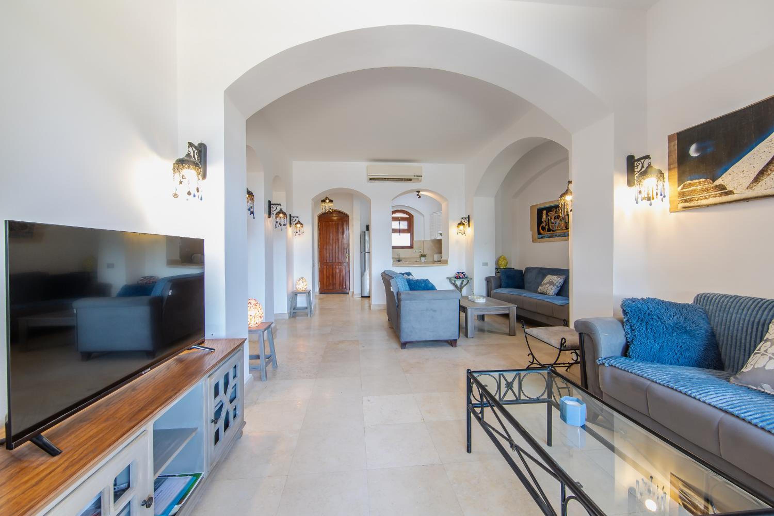3-Bedroom Apartment - Great location- Upper Nubia view 4