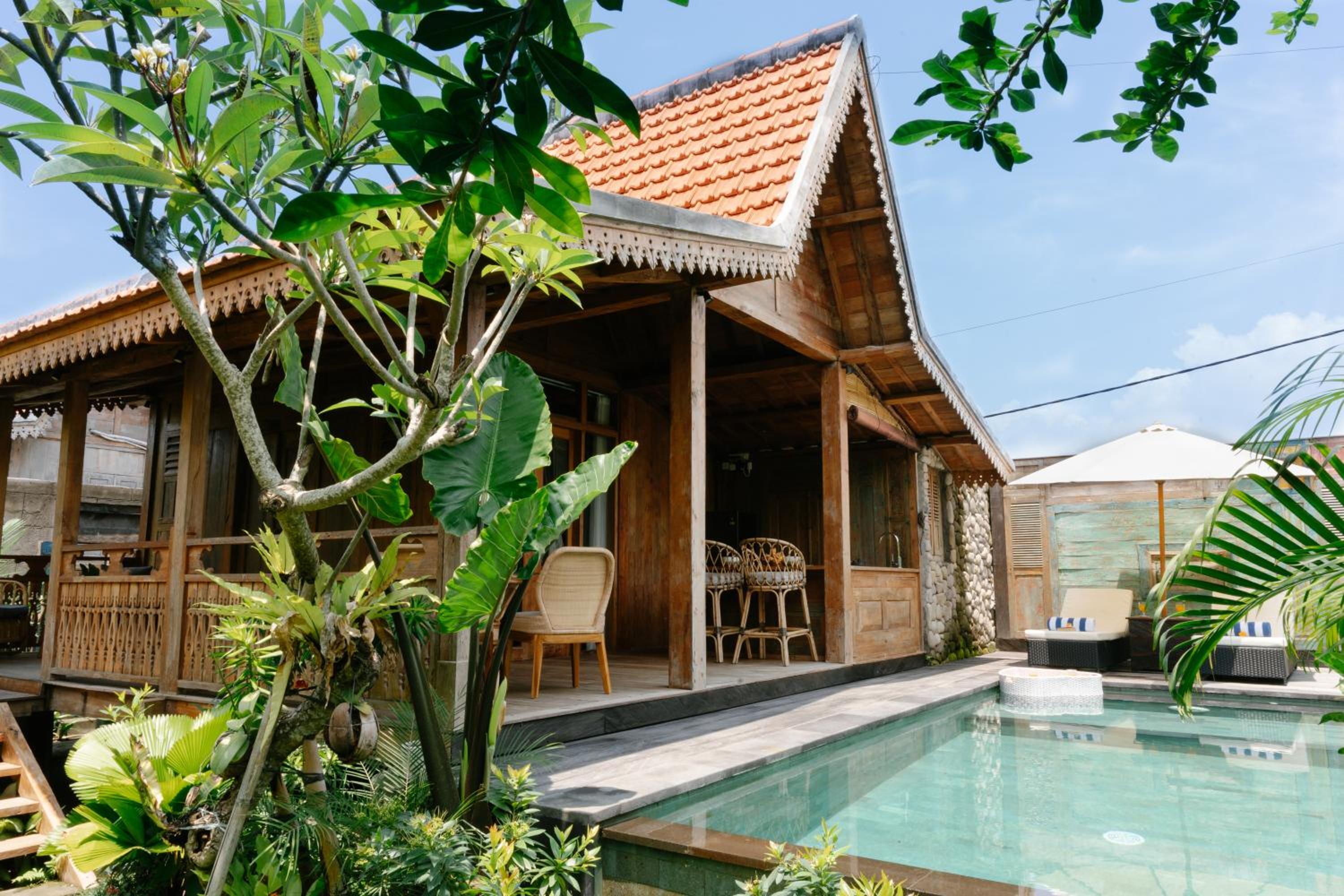 Serene Wooden House - 1BR Villa Close to Beach view 3