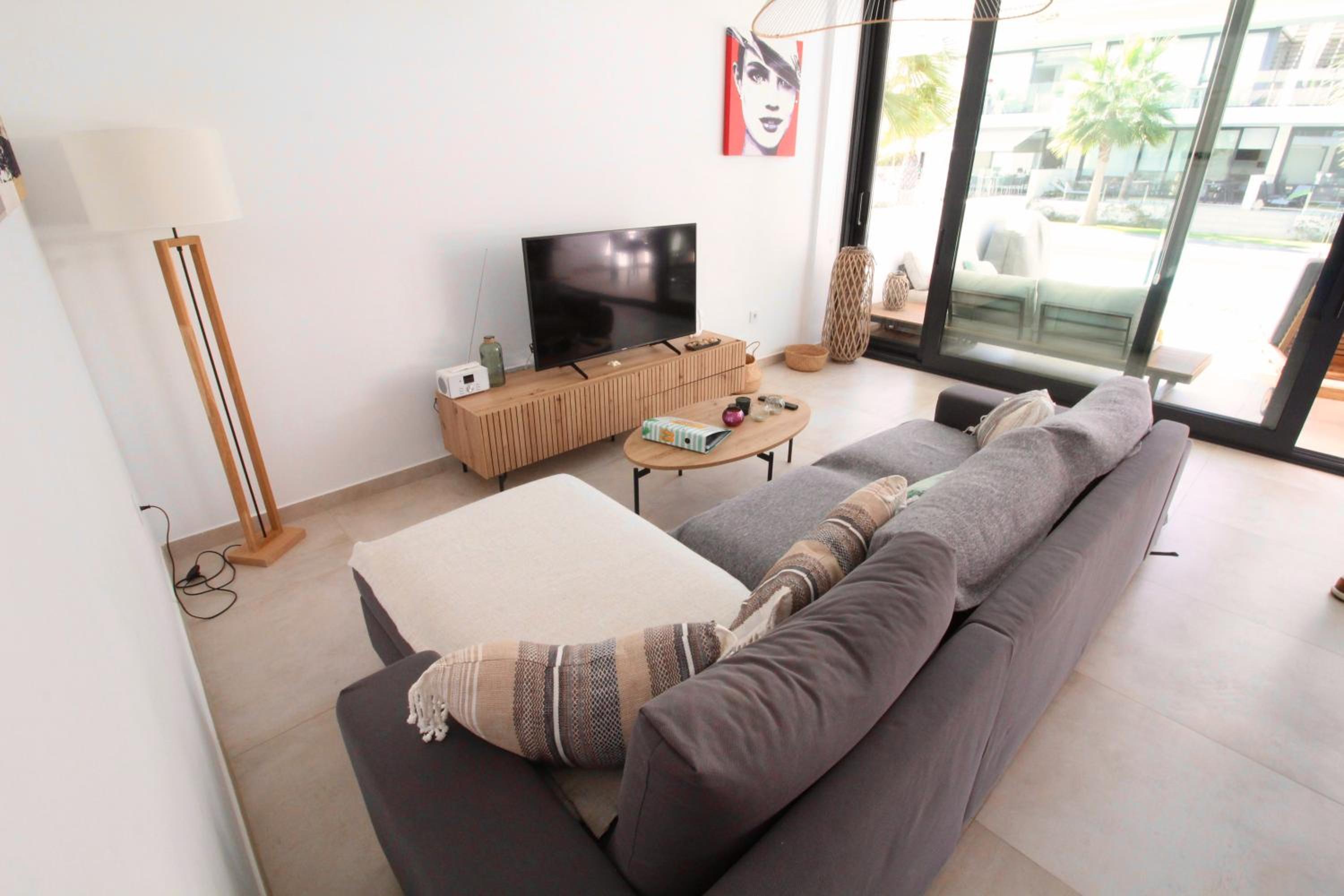 Two Bedroom Modern Apartment In Mar De Cristal
