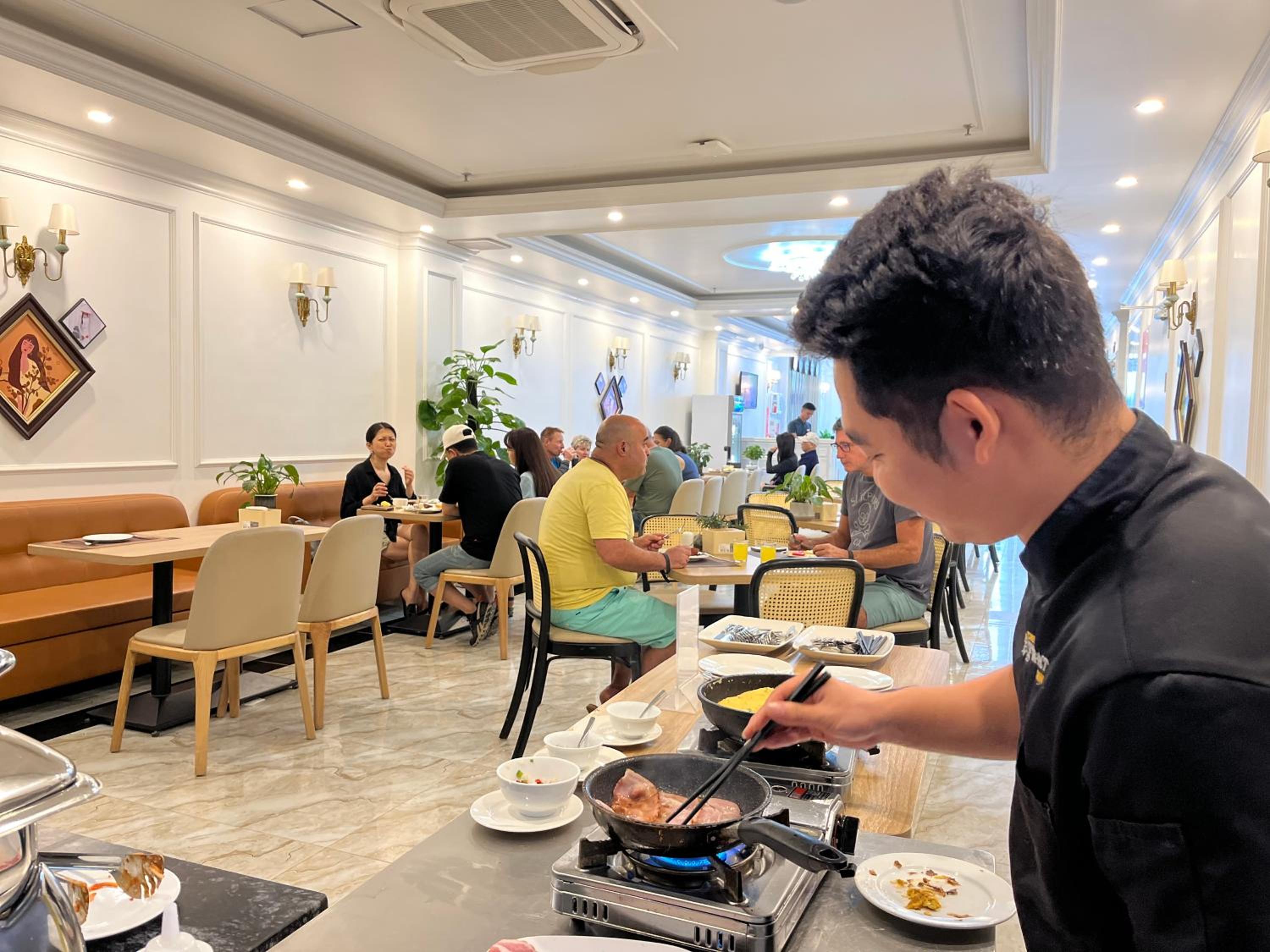 dining