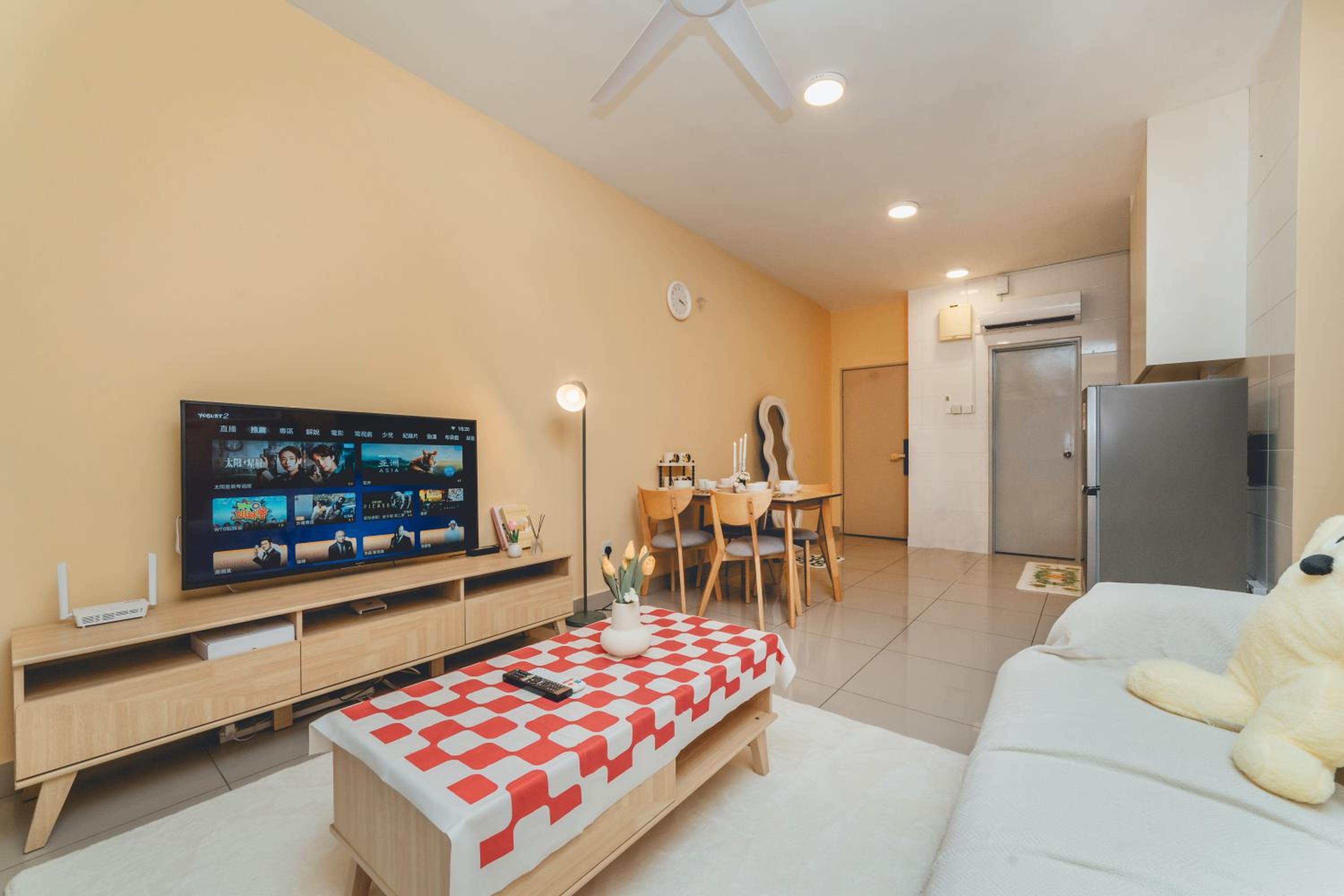 Dopamine 2BR ARC Austin Hill nr Taman Daya Austin by Our Stay