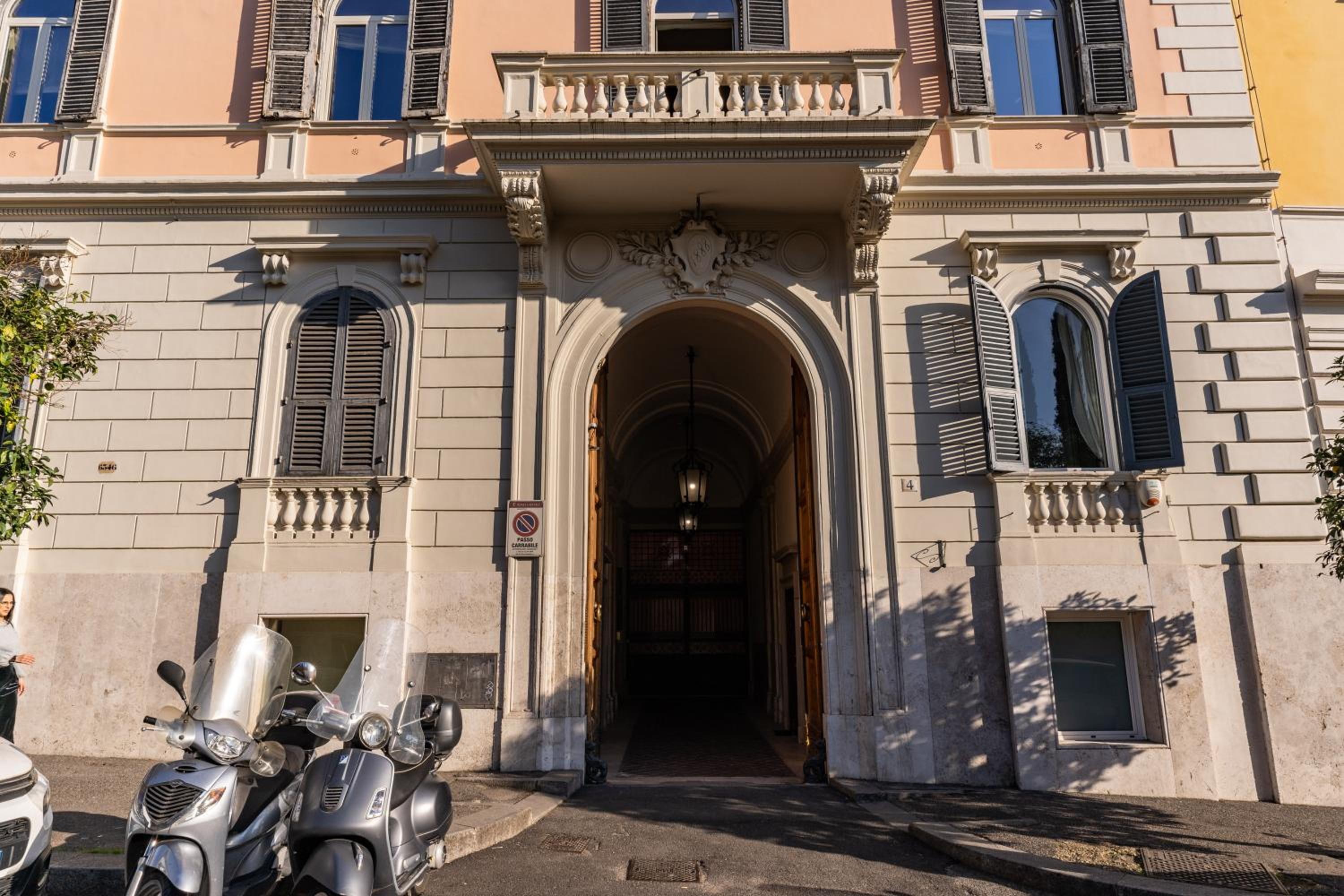 Operà Suites Pinciana