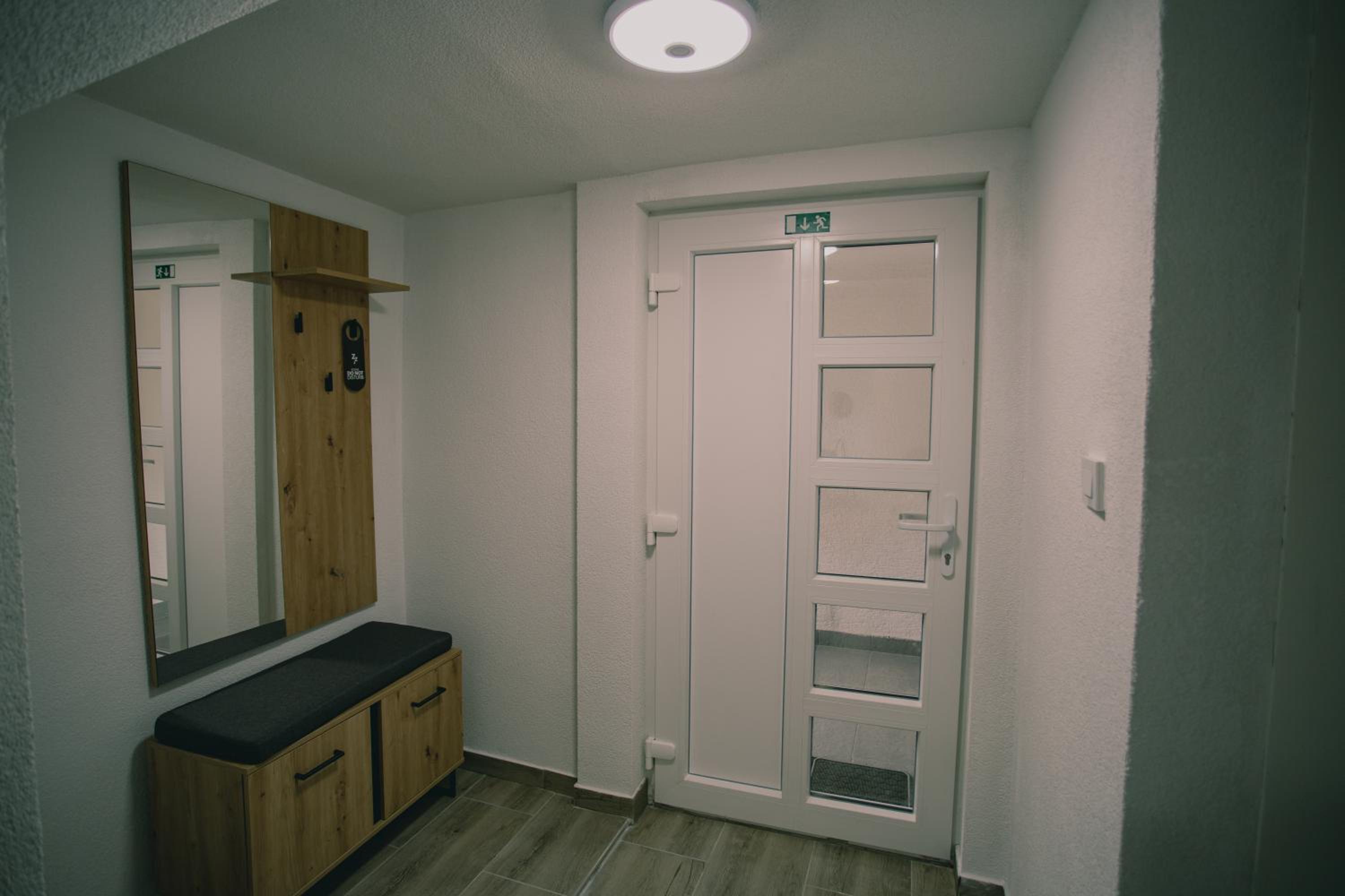 Photo 48