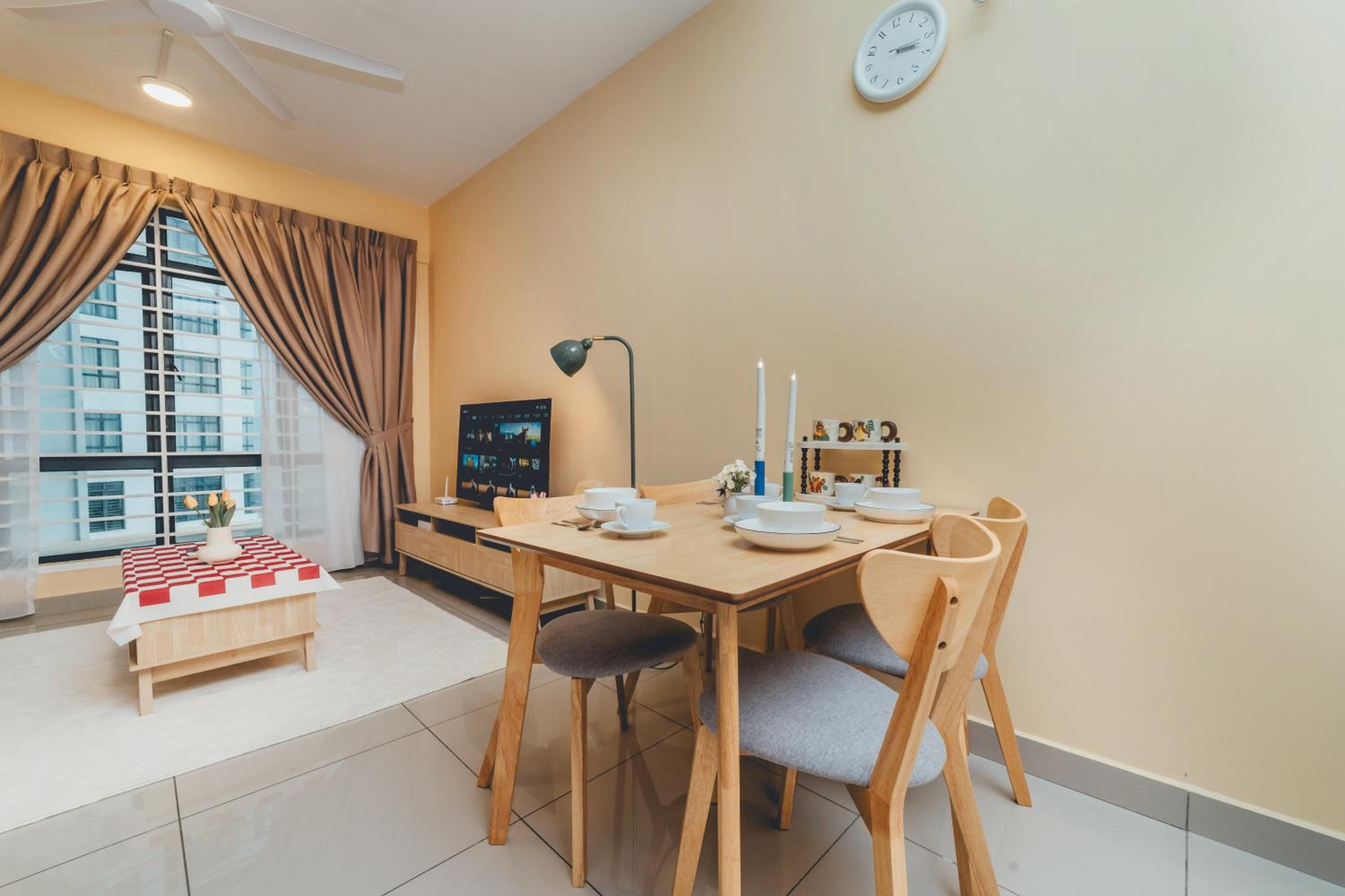 Dopamine 2BR ARC Austin Hill nr Taman Daya Austin by Our Stay
