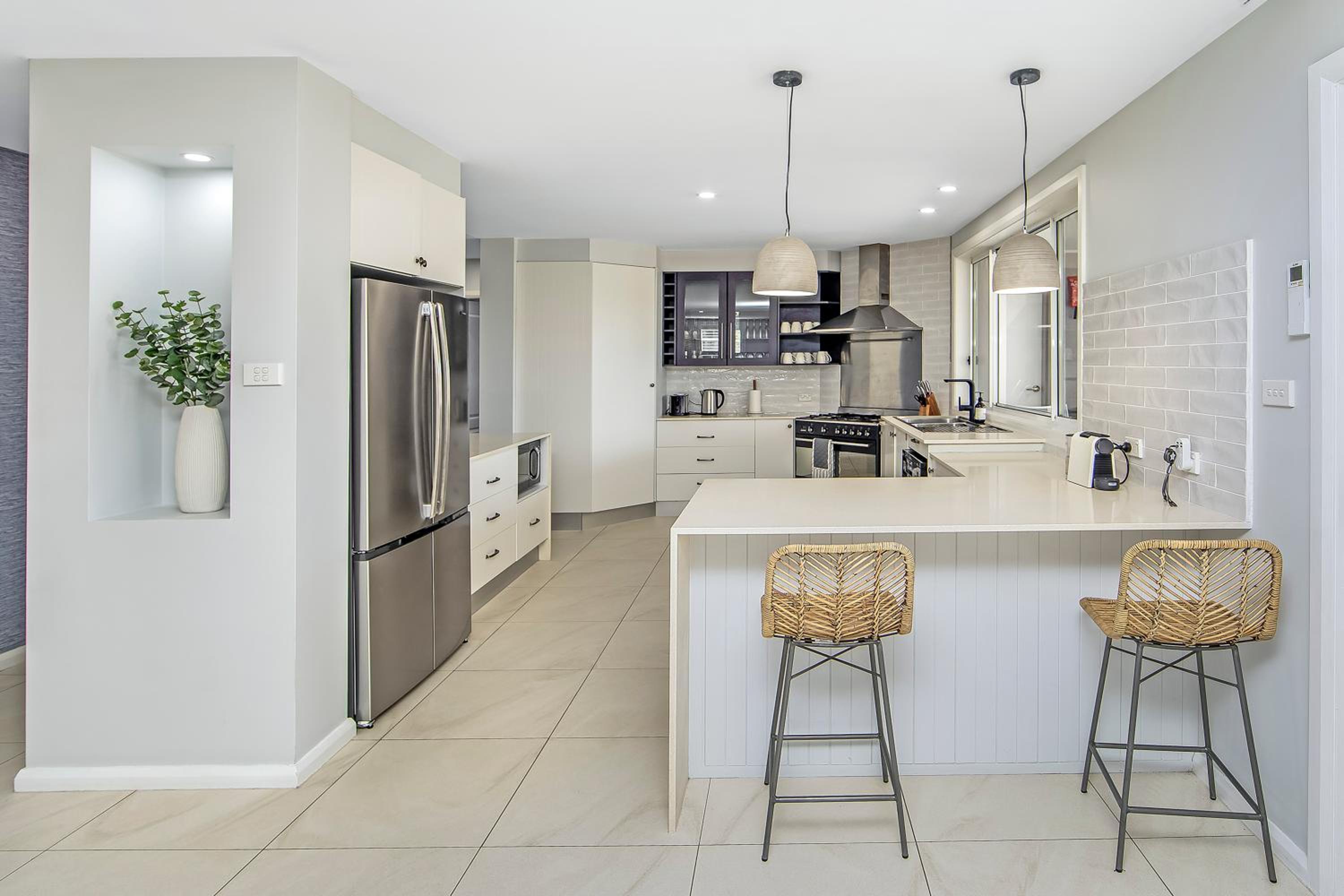 Luxury Beach House - Heated Private Pool & Heated Spa - Fire Pitt - Walk to Beach & Golf
