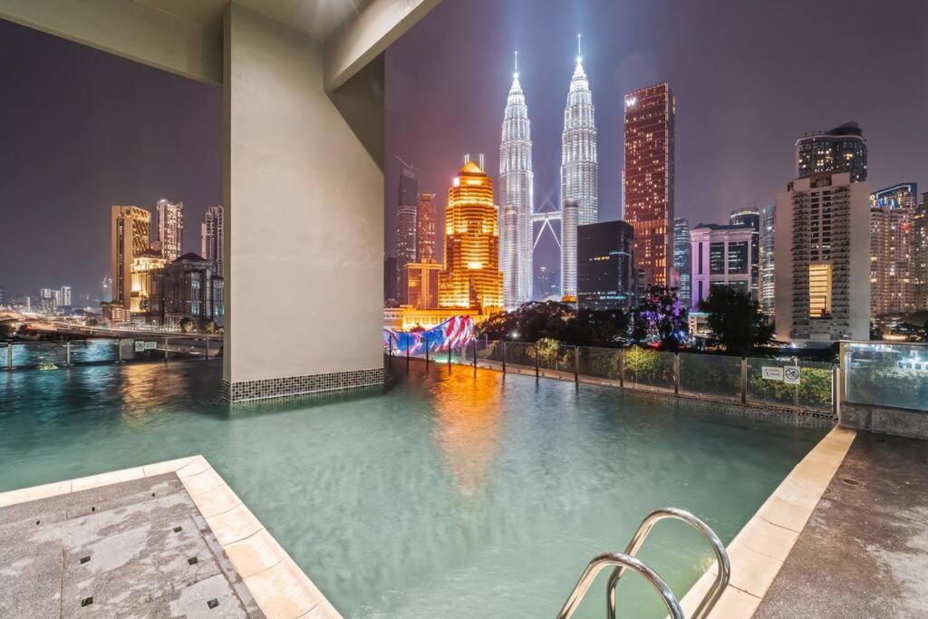 Legasi KgBharu KLCC View PS4 Next To KLCC & Train