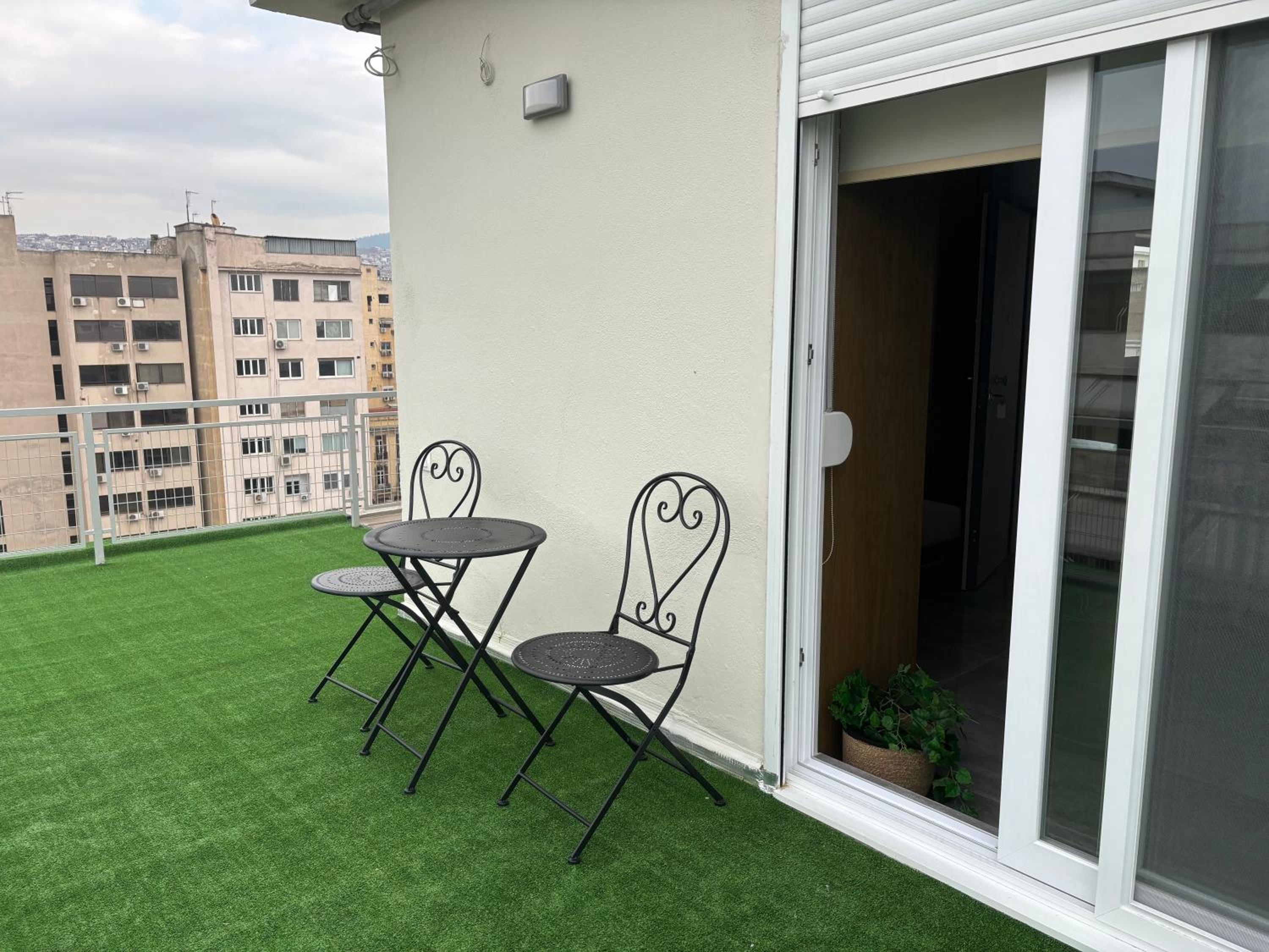 Small elegant house view 2
