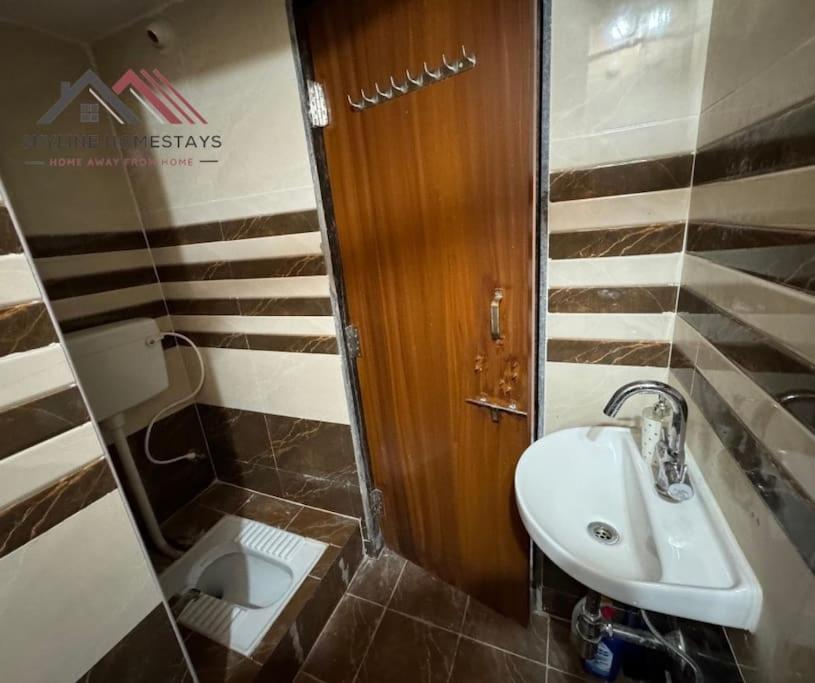 Comfy 3BHK Suites in Rajendranagar by Skyline Homestays view 4