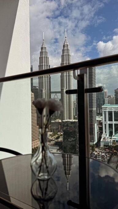 Legasi KgBharu PS4 Homey Next To KLCC & Train
