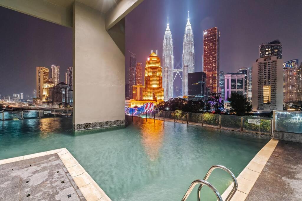 Legasi KgBharu PS4 Homey Next To KLCC & Train