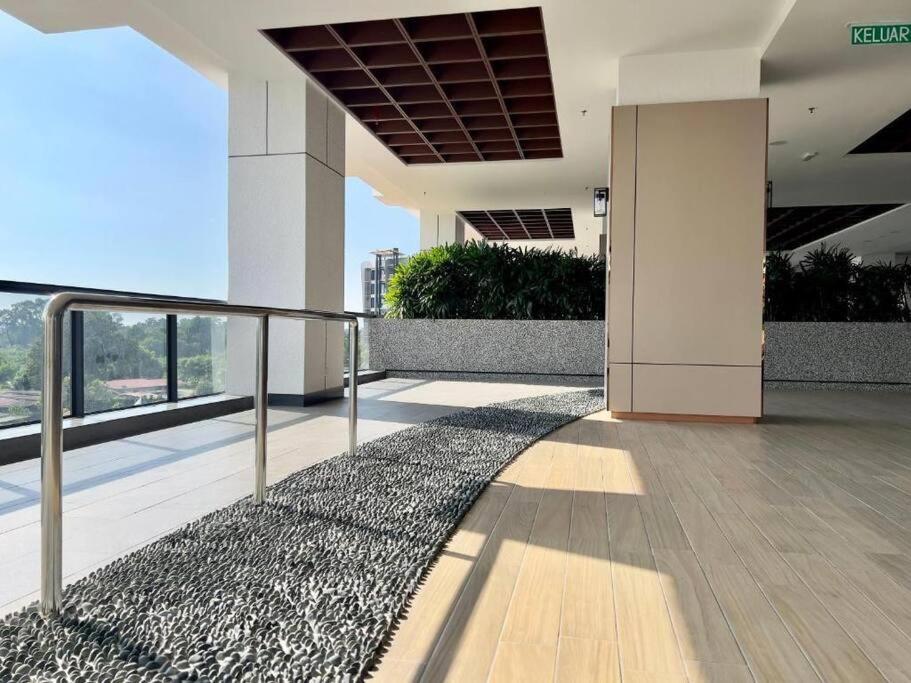 K Avenue High Floor Studio Balcony with Sunrise View photo 3
