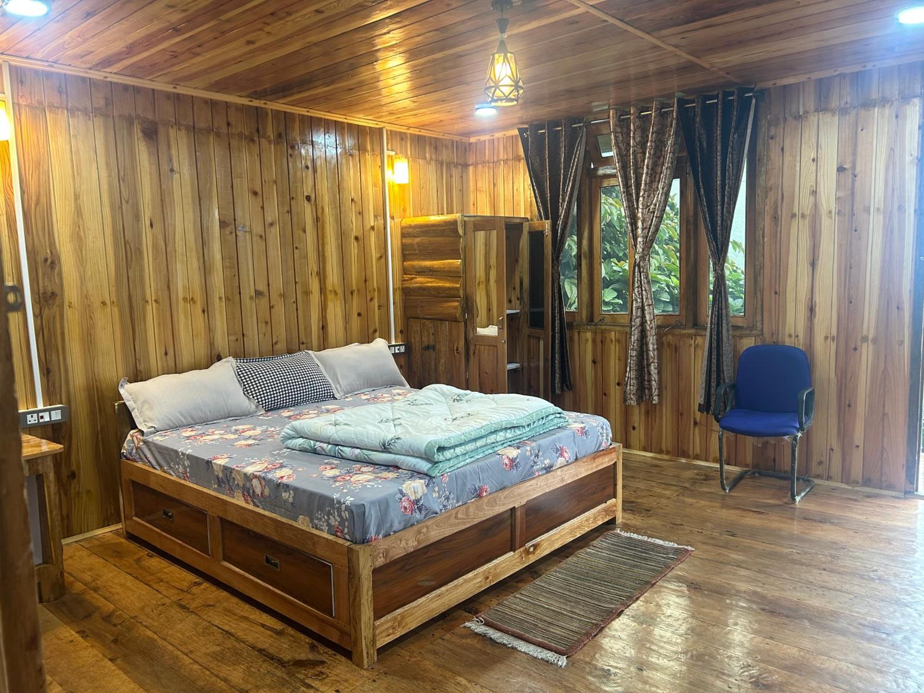 Positron homestay