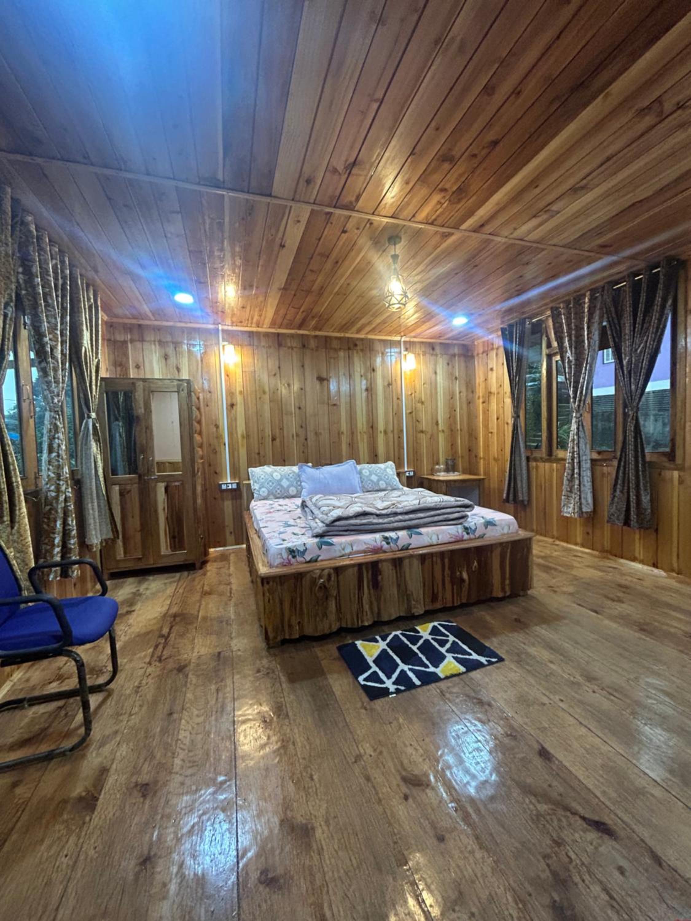 Positron homestay