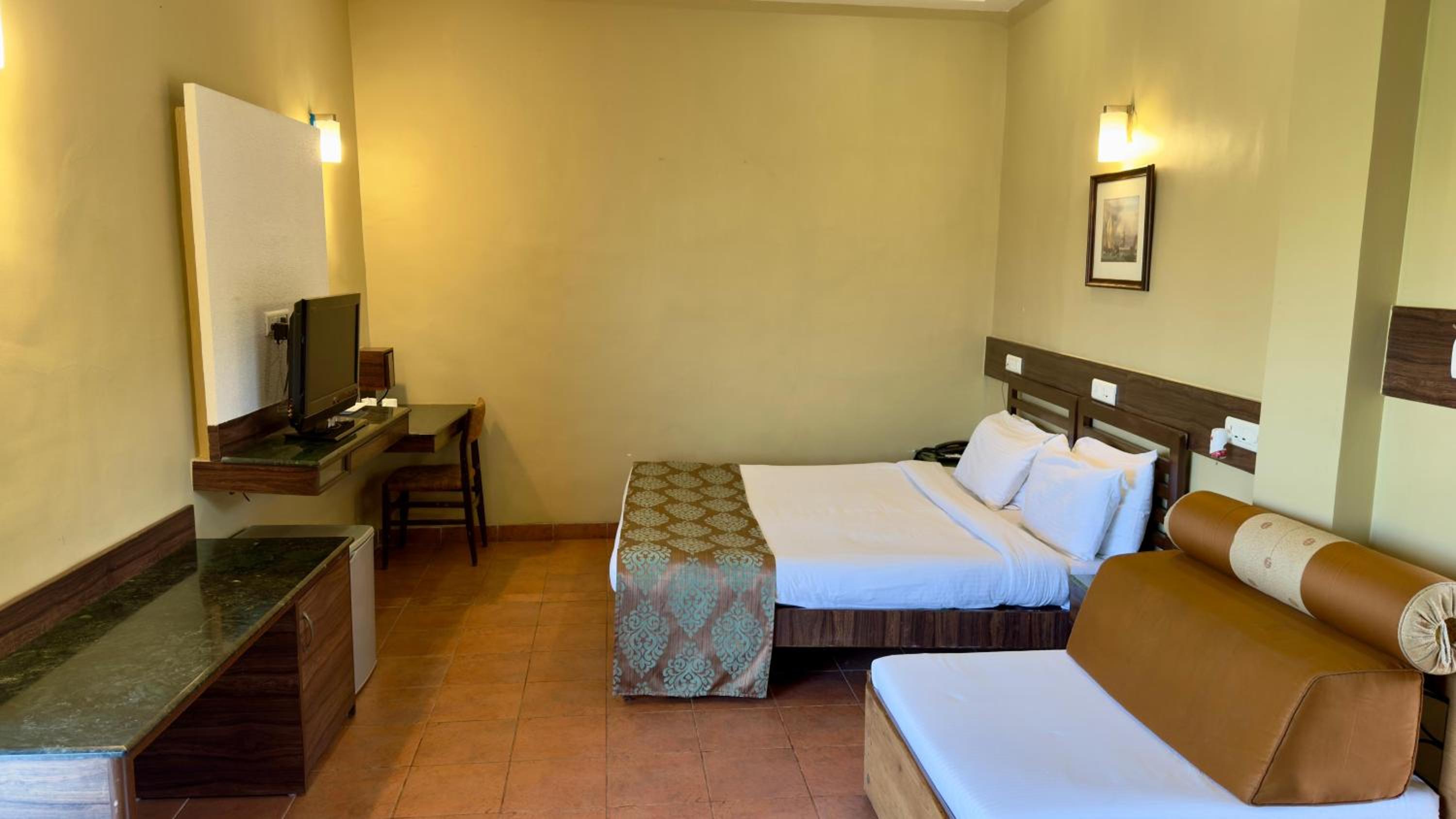 Upper Deck Resort - Highest Peak, Lonavala