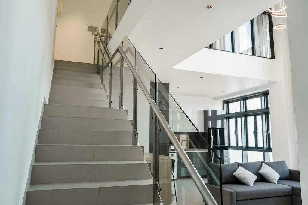 Skyview Penthouse Green Haven