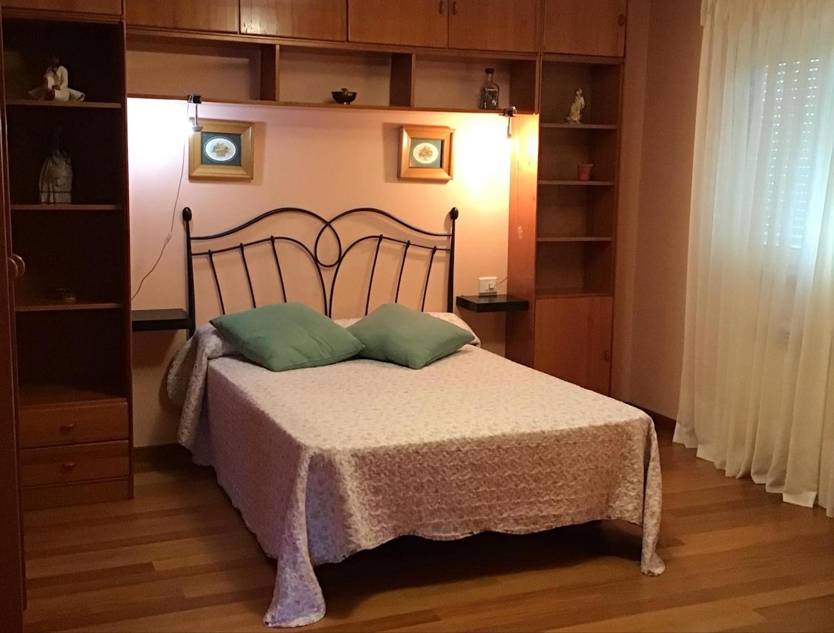 Spacious Apartment in Viveiro with Sea View