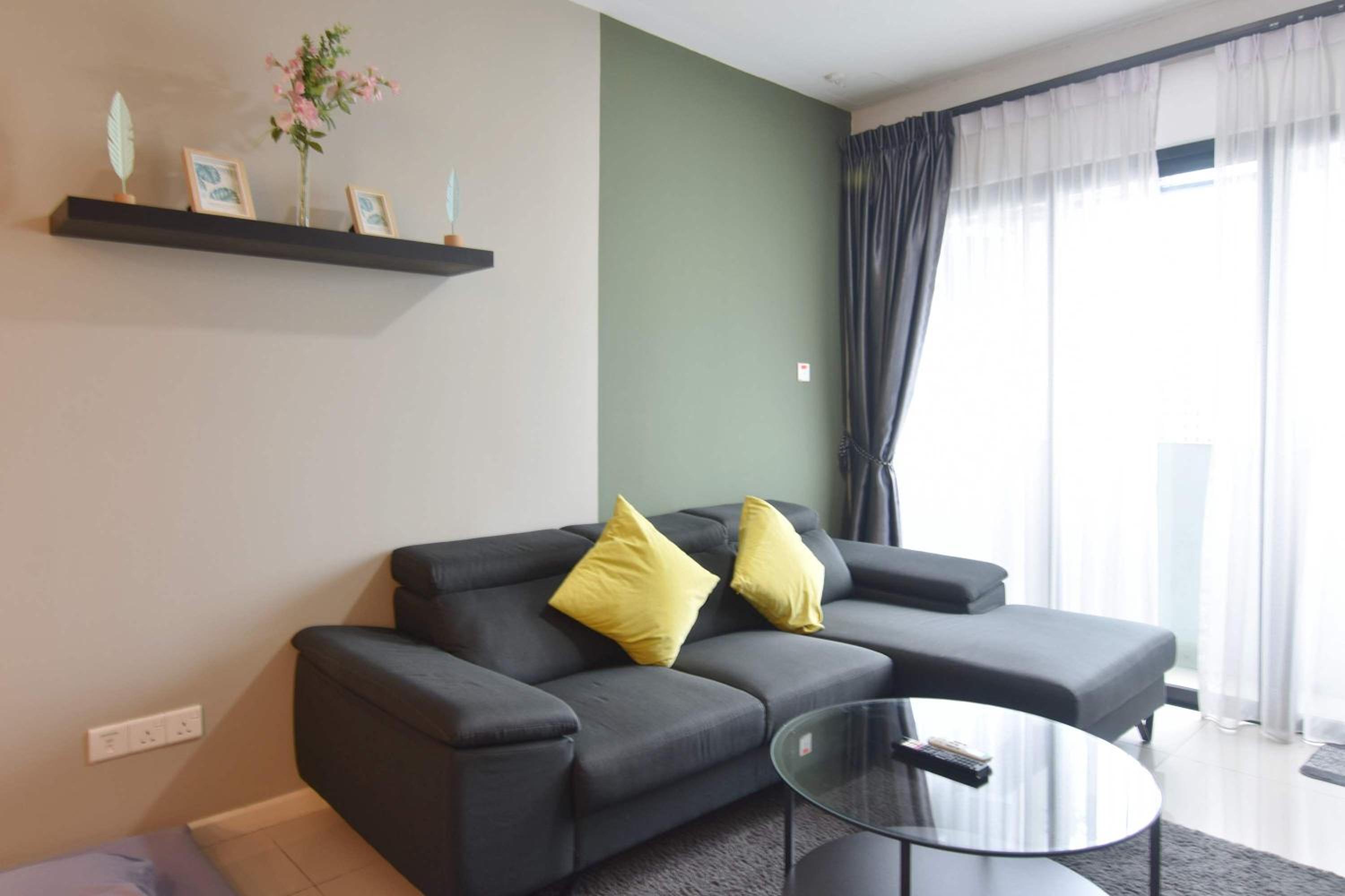 Chic & Cozy Stay at Suasana Suites JB