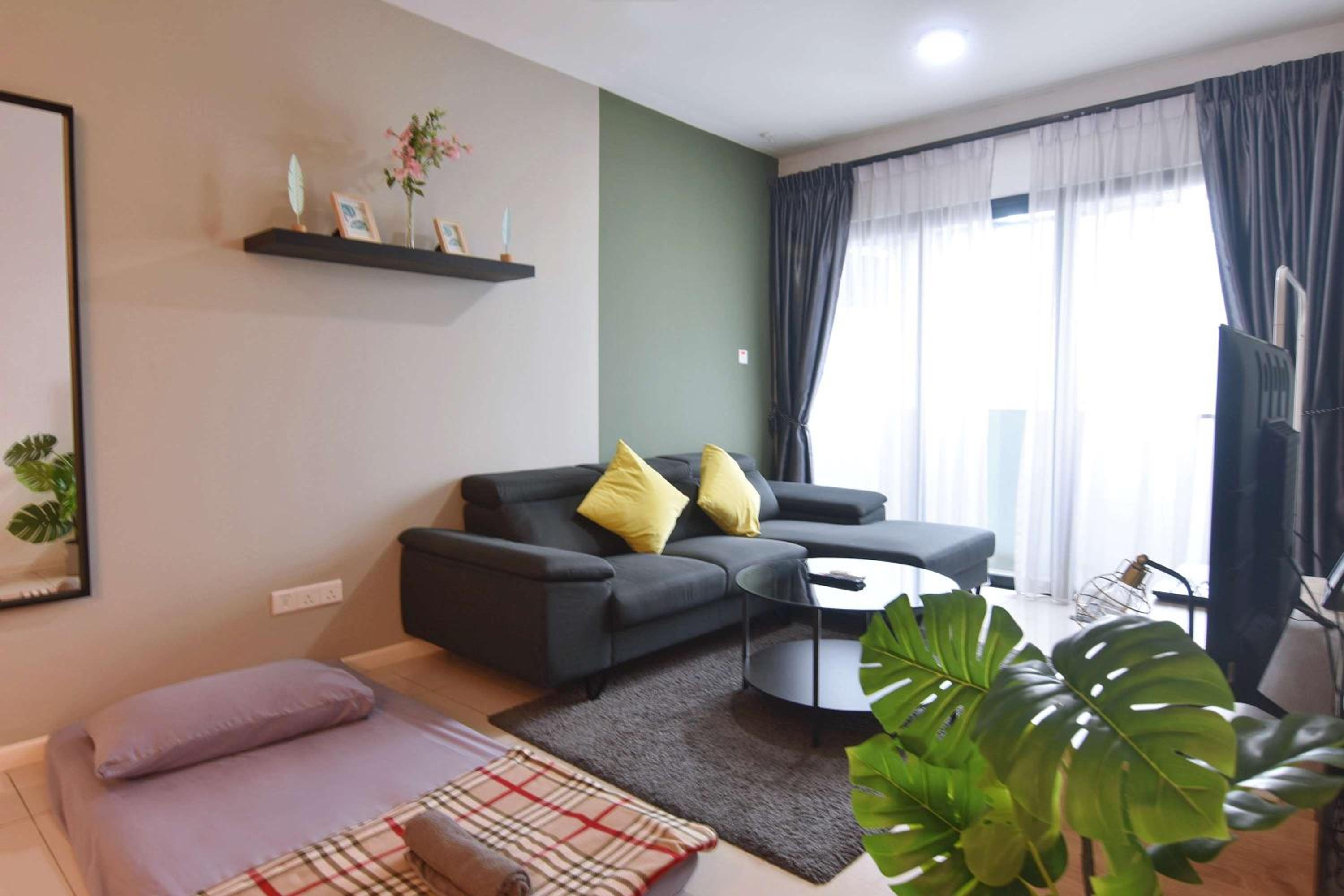 Chic & Cozy Stay at Suasana Suites JB