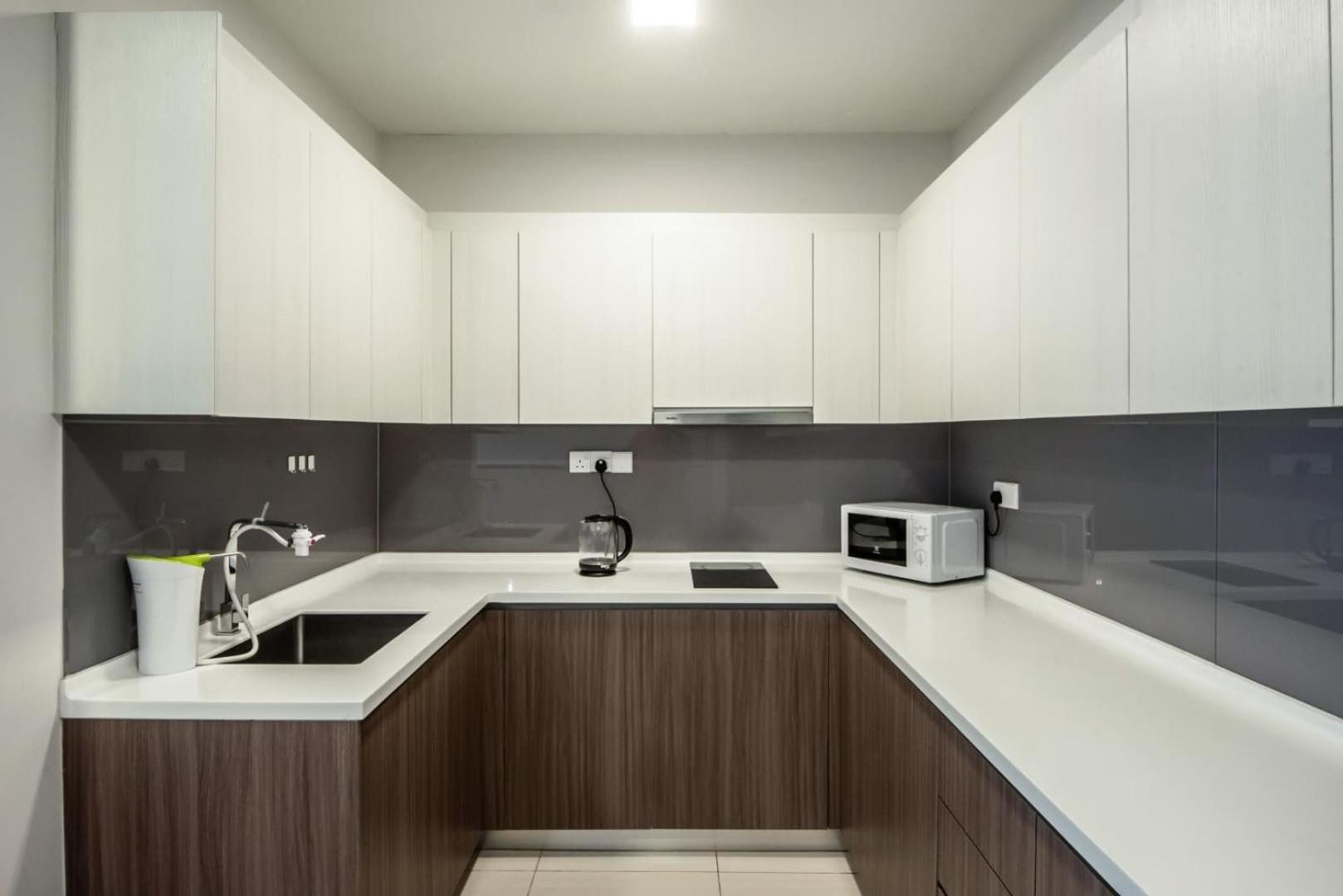 Chic & Cozy Stay at Suasana Suites JB