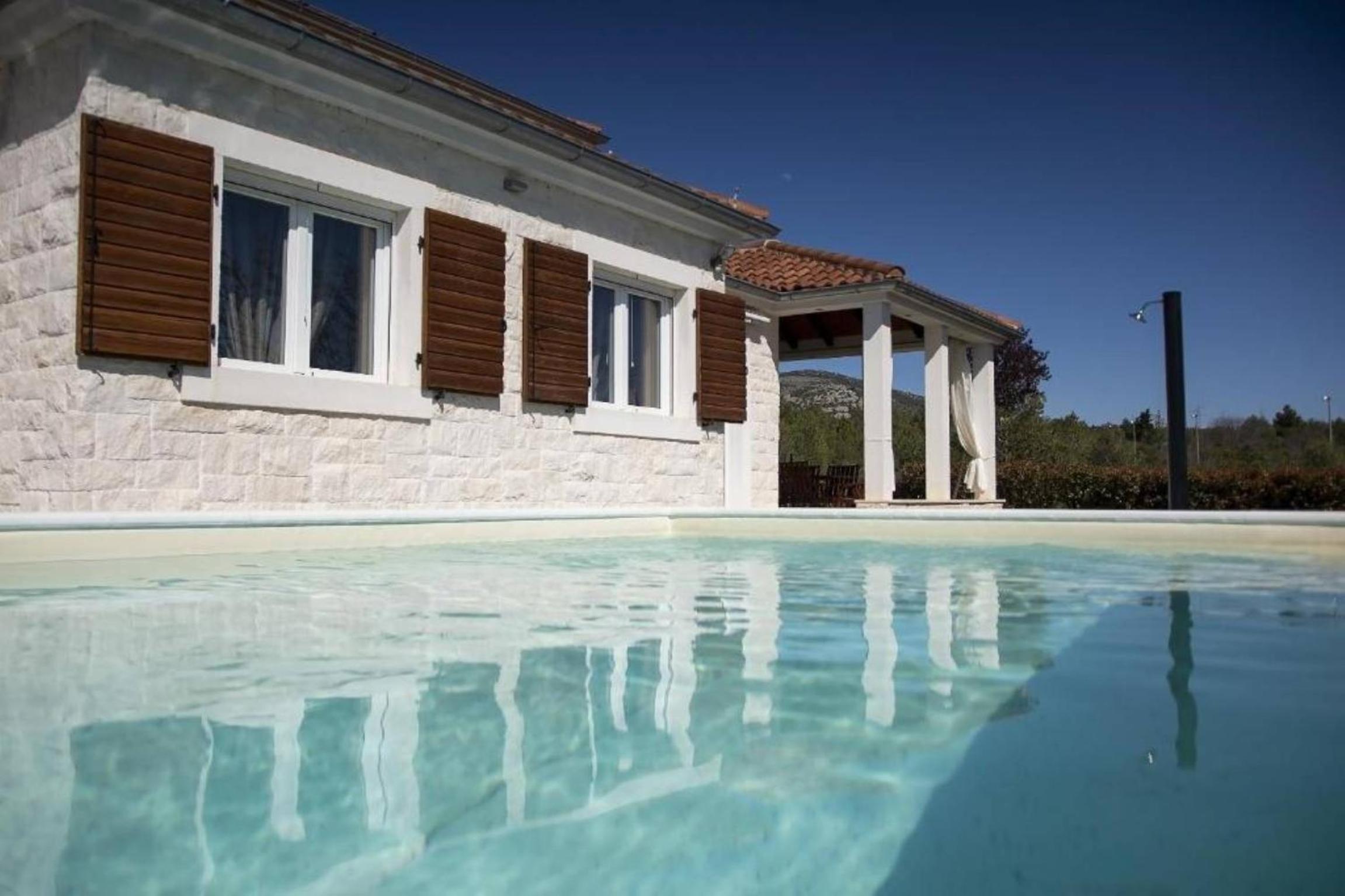 Cozy Three Bedroom Villa, Pool view 3
