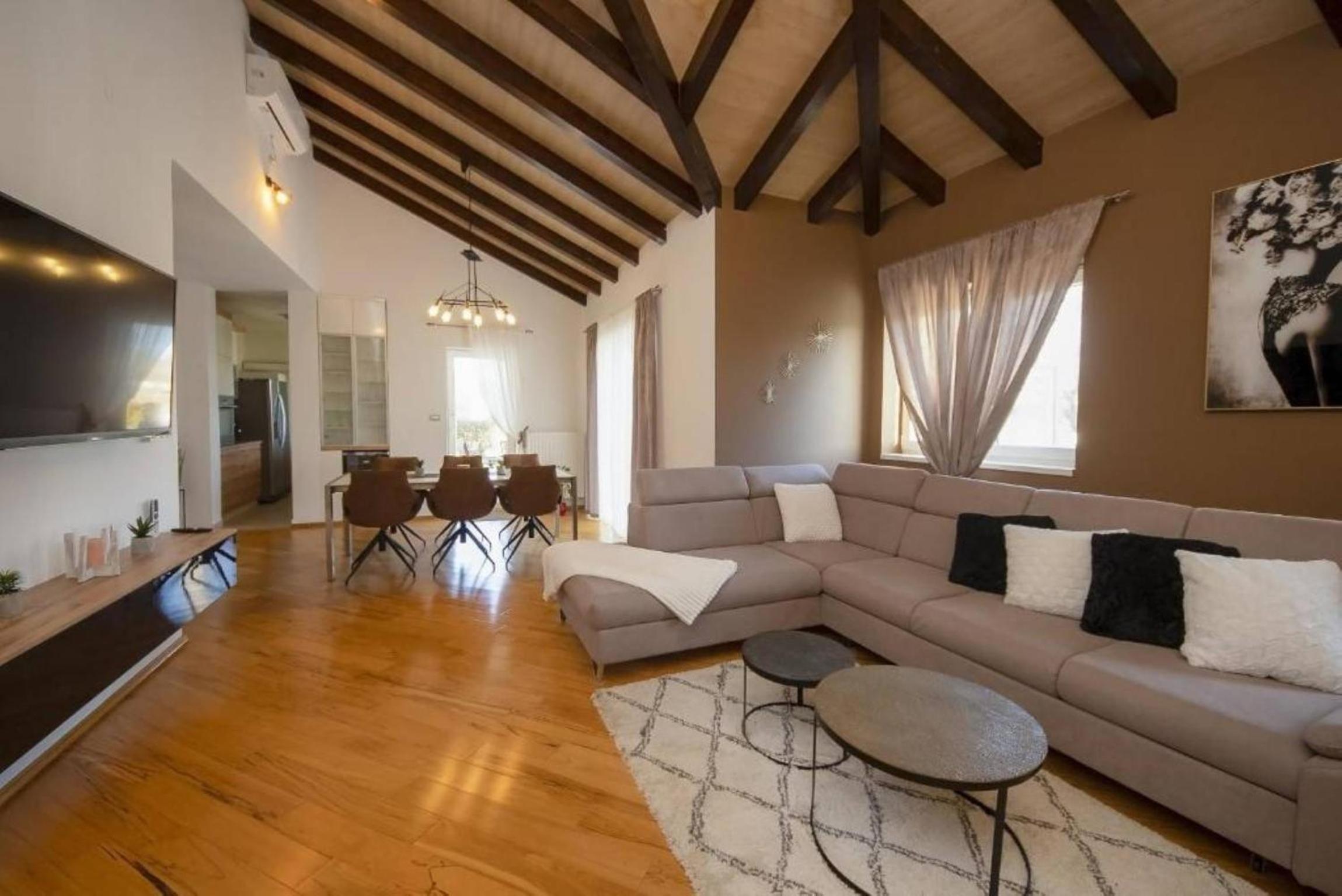 Cozy Three Bedroom Villa, Pool view 5