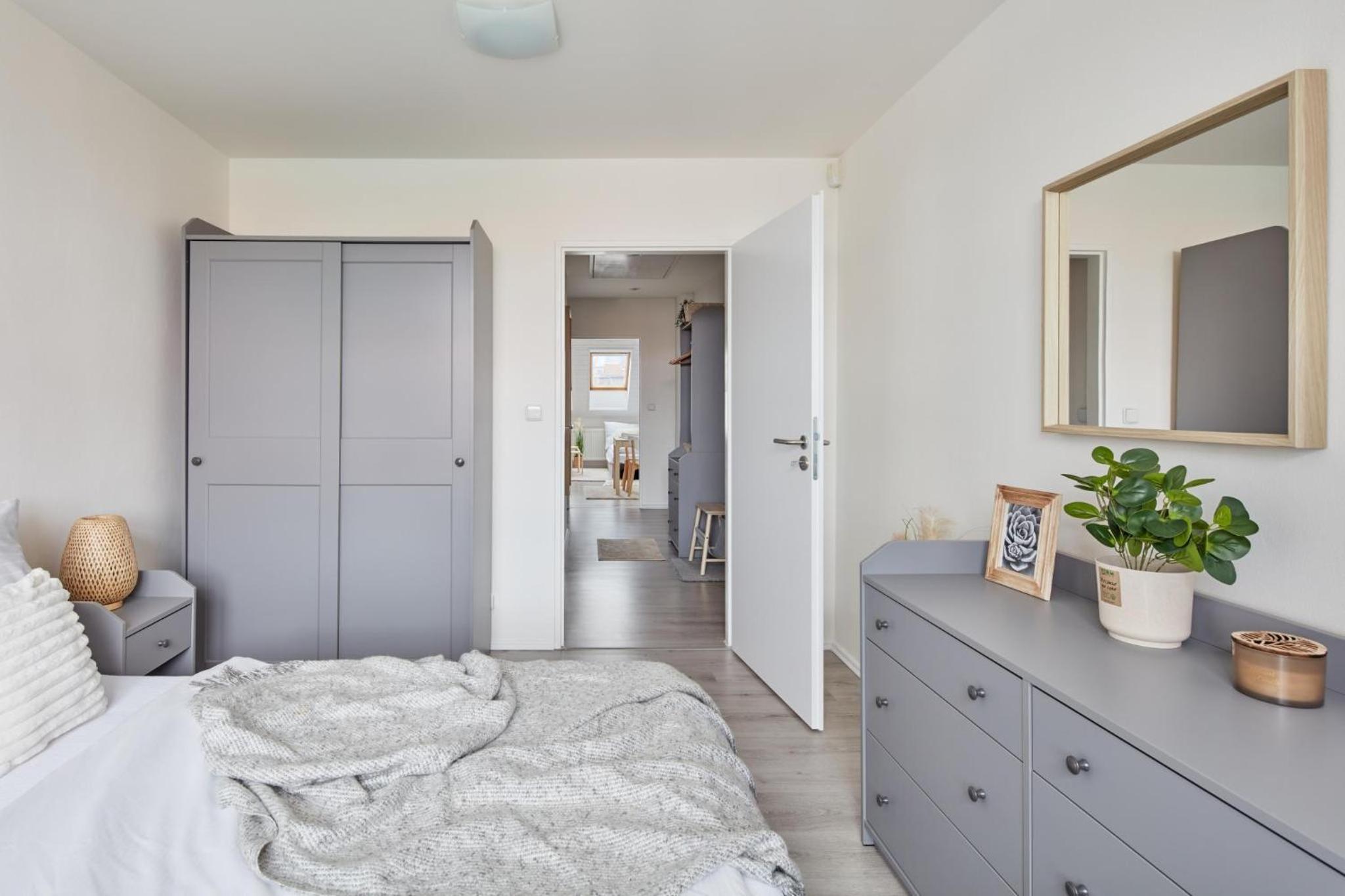 Prague Days - Bright Apartments - Fast WiFi - Quiet Area