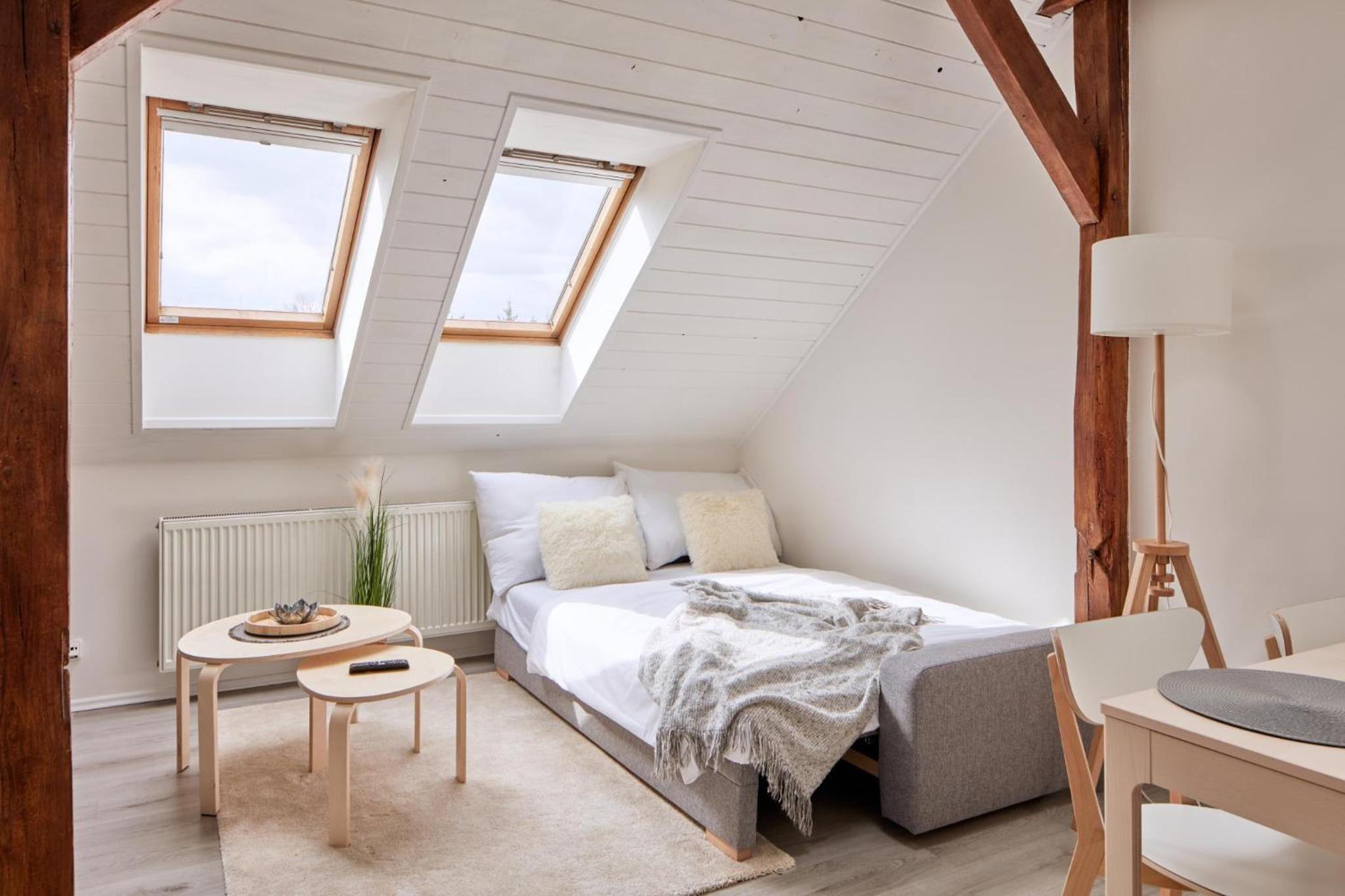 Prague Days - Bright Apartments - Fast WiFi - Quiet Area