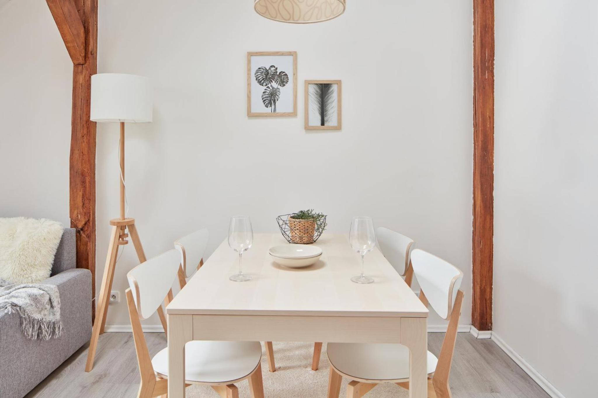 Prague Days - Bright Apartments - Fast WiFi - Quiet Area