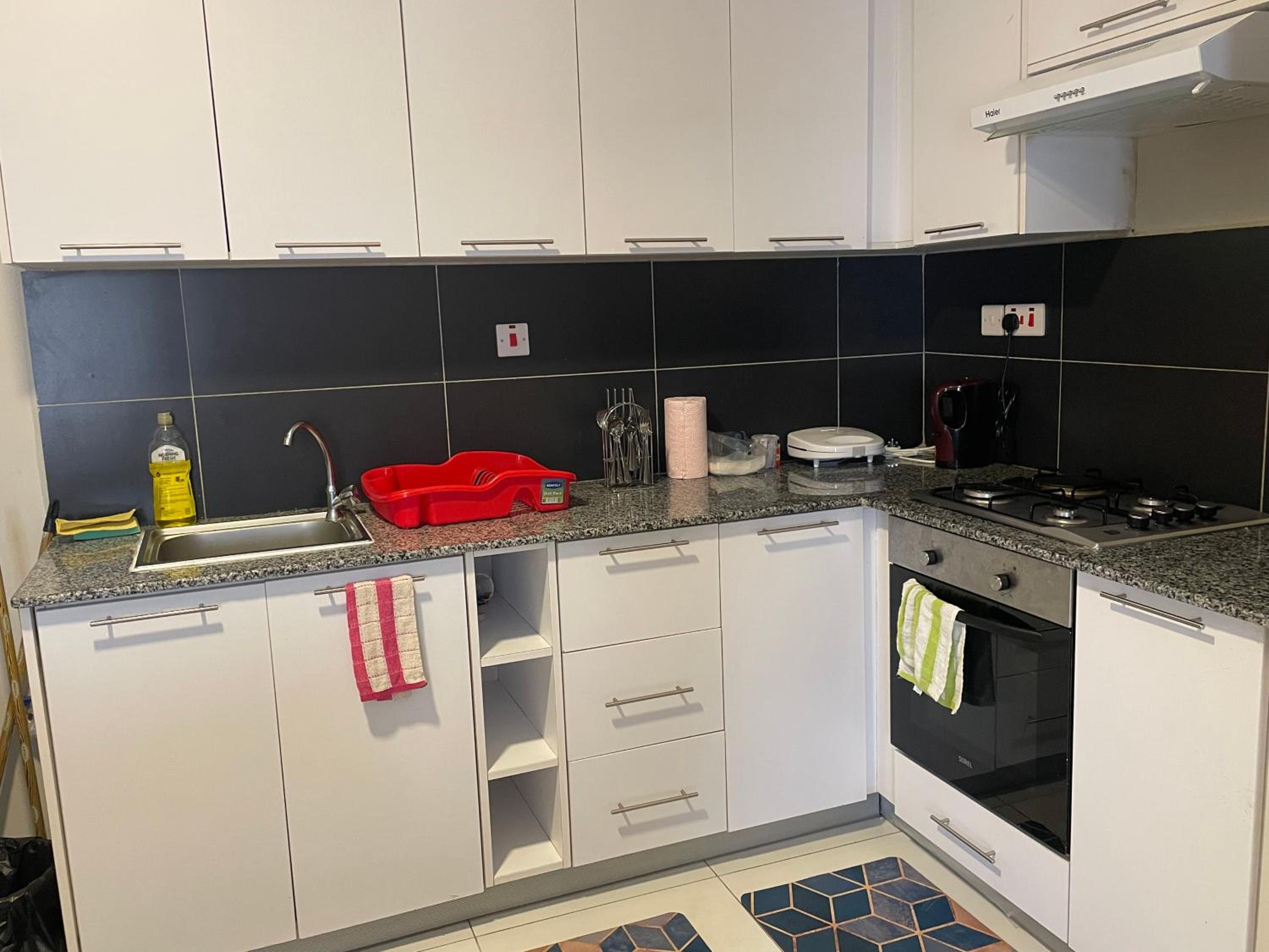 Jest Nest Elegant 2 Bedroom Apartment view 4