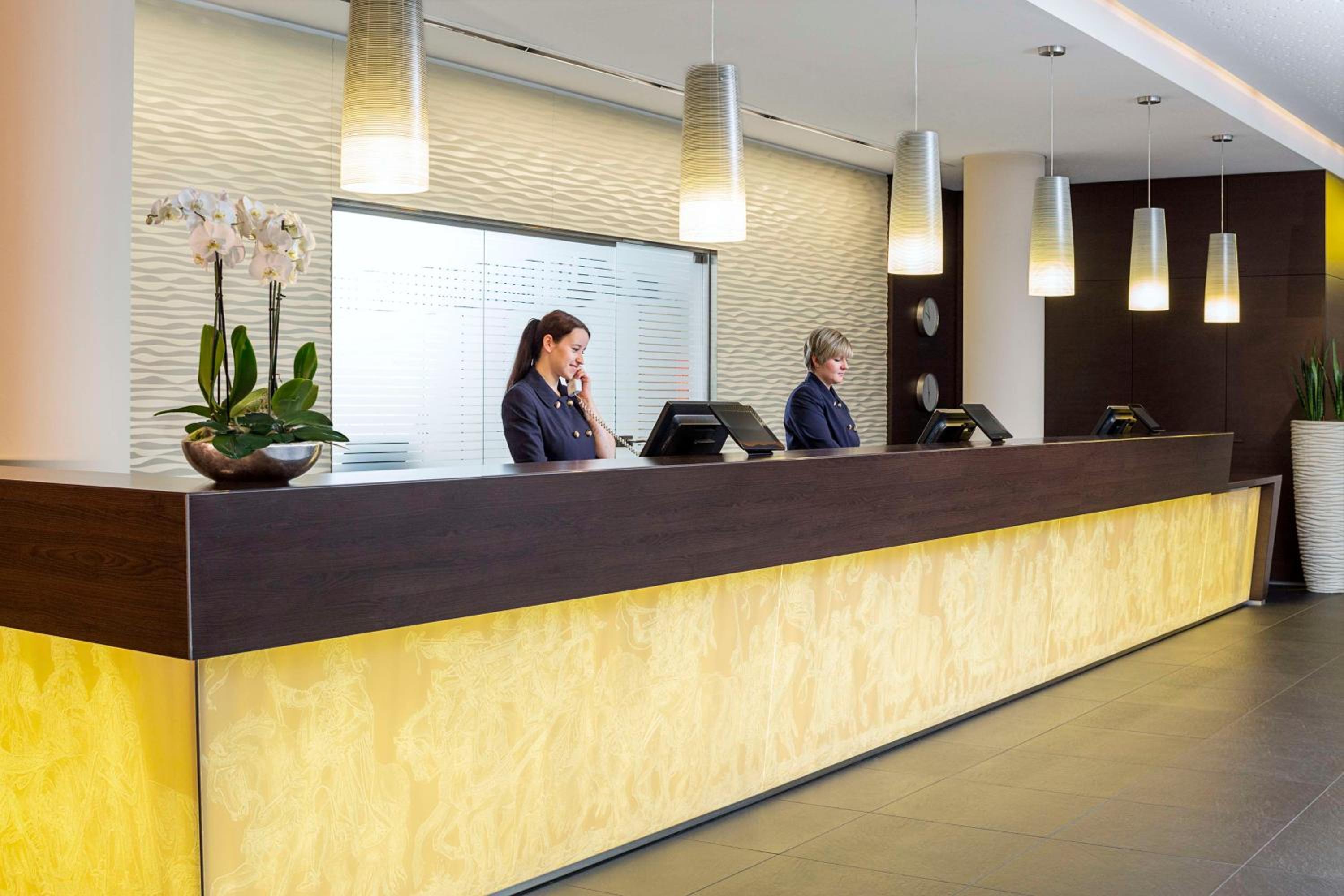 Dresden Vacations - NH Collection Dresden Altmarkt - Property Image 1