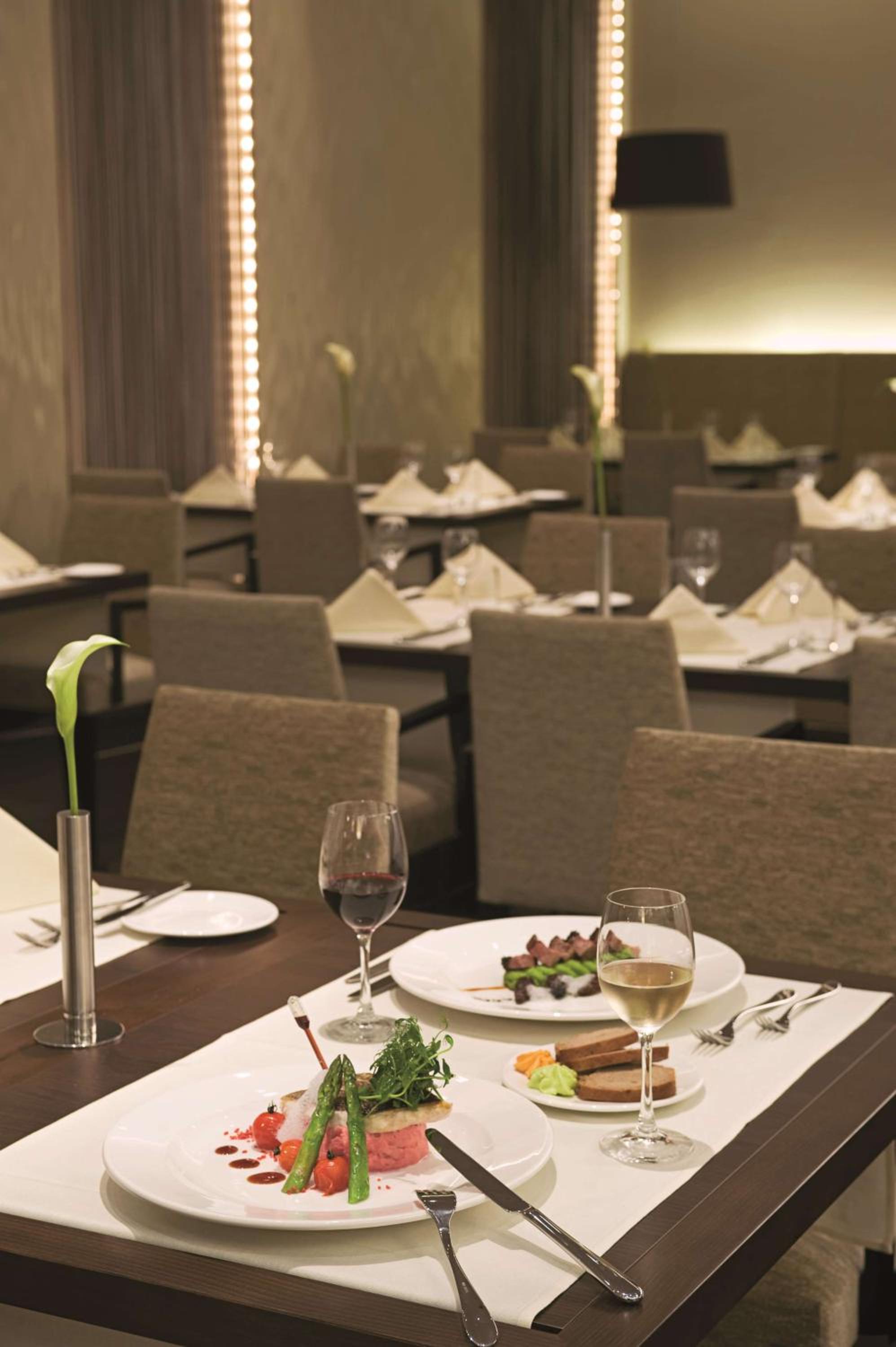 Dresden Vacations - NH Collection Dresden Altmarkt - Property Image 46