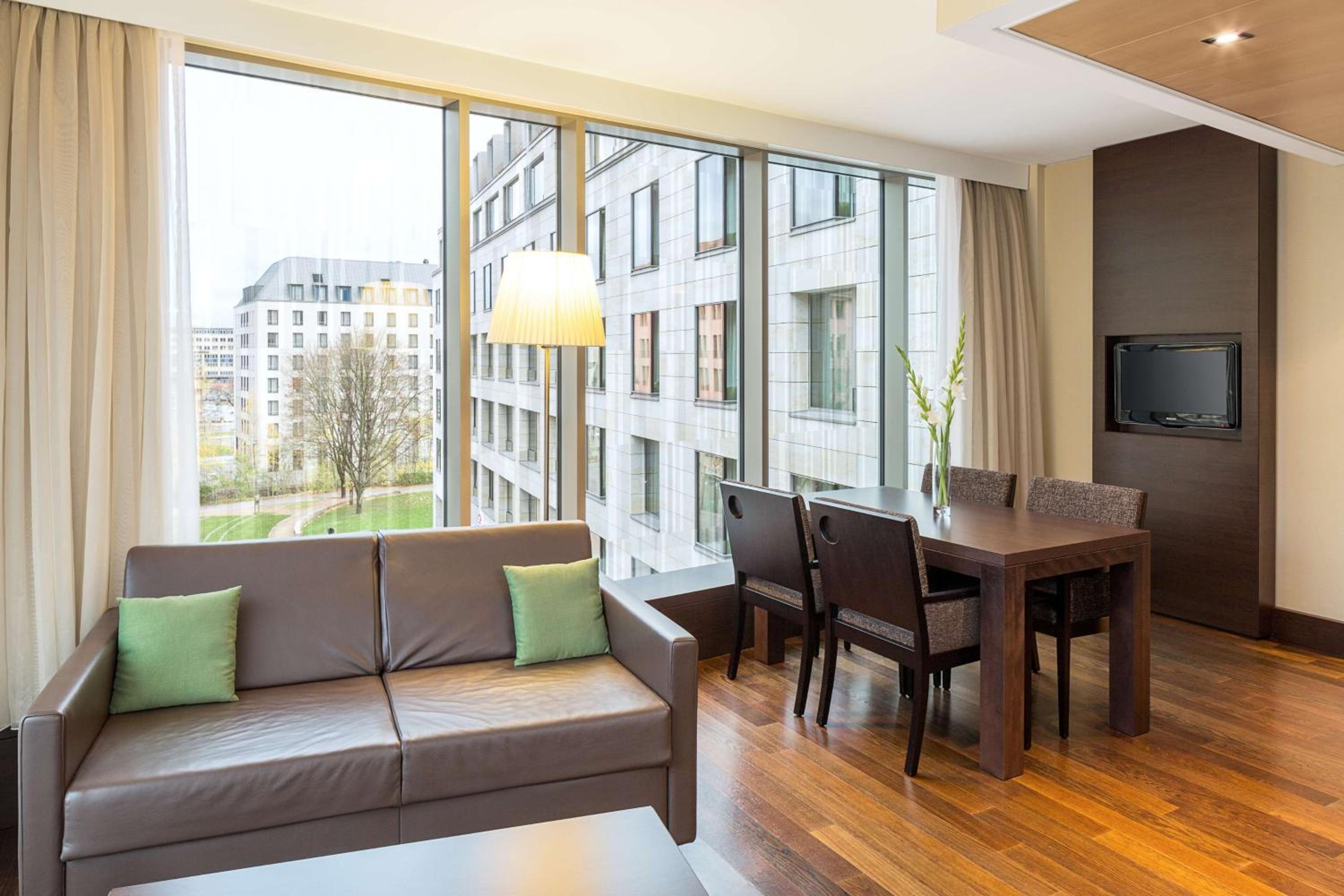 Dresden Vacations - NH Collection Dresden Altmarkt - Property Image 21