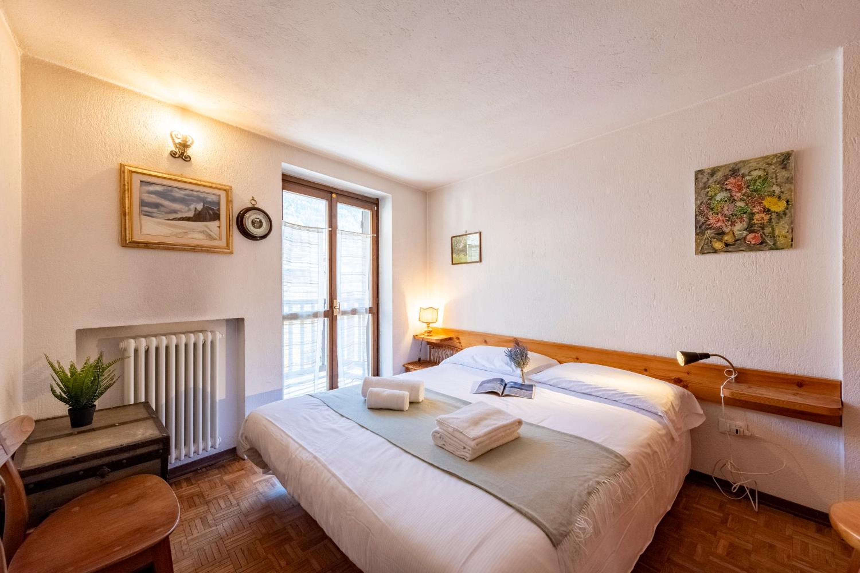 Graceful Apartment In Courmayeur - Happy Rentals view 3