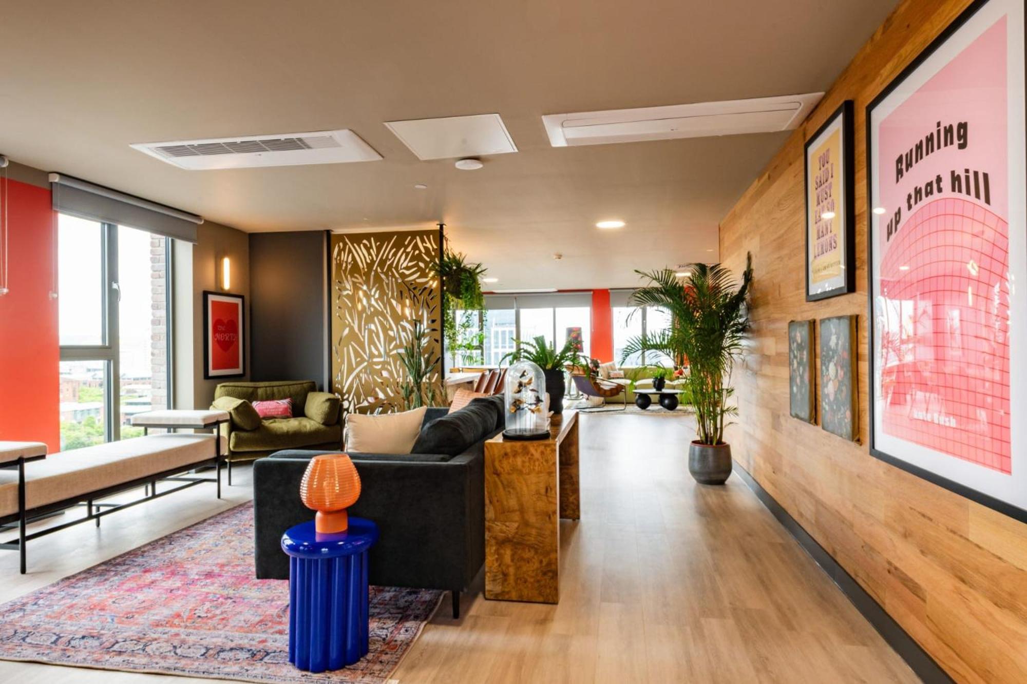 lounge