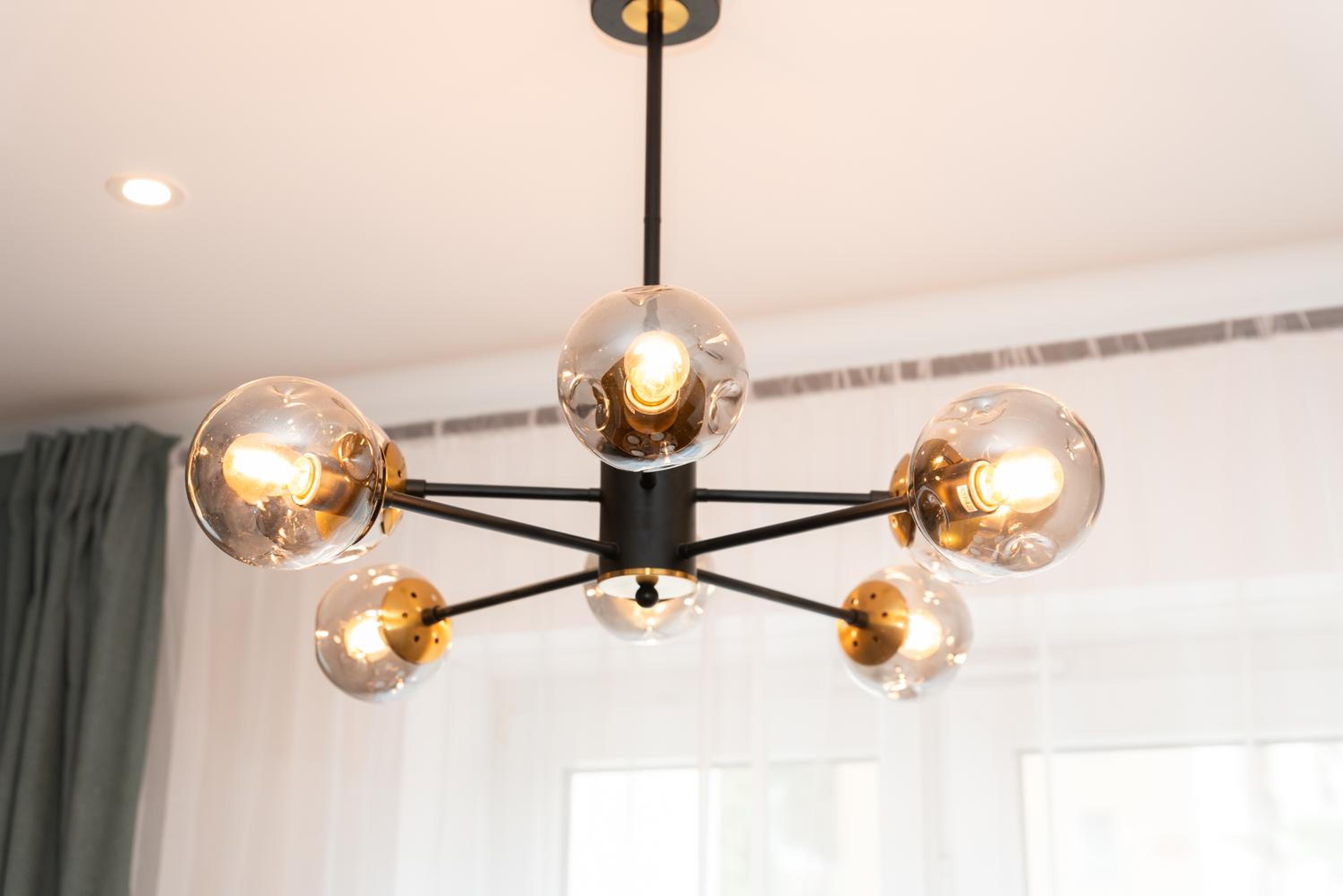 Stylish & Elegant 2-BR Flat In Greenwich London