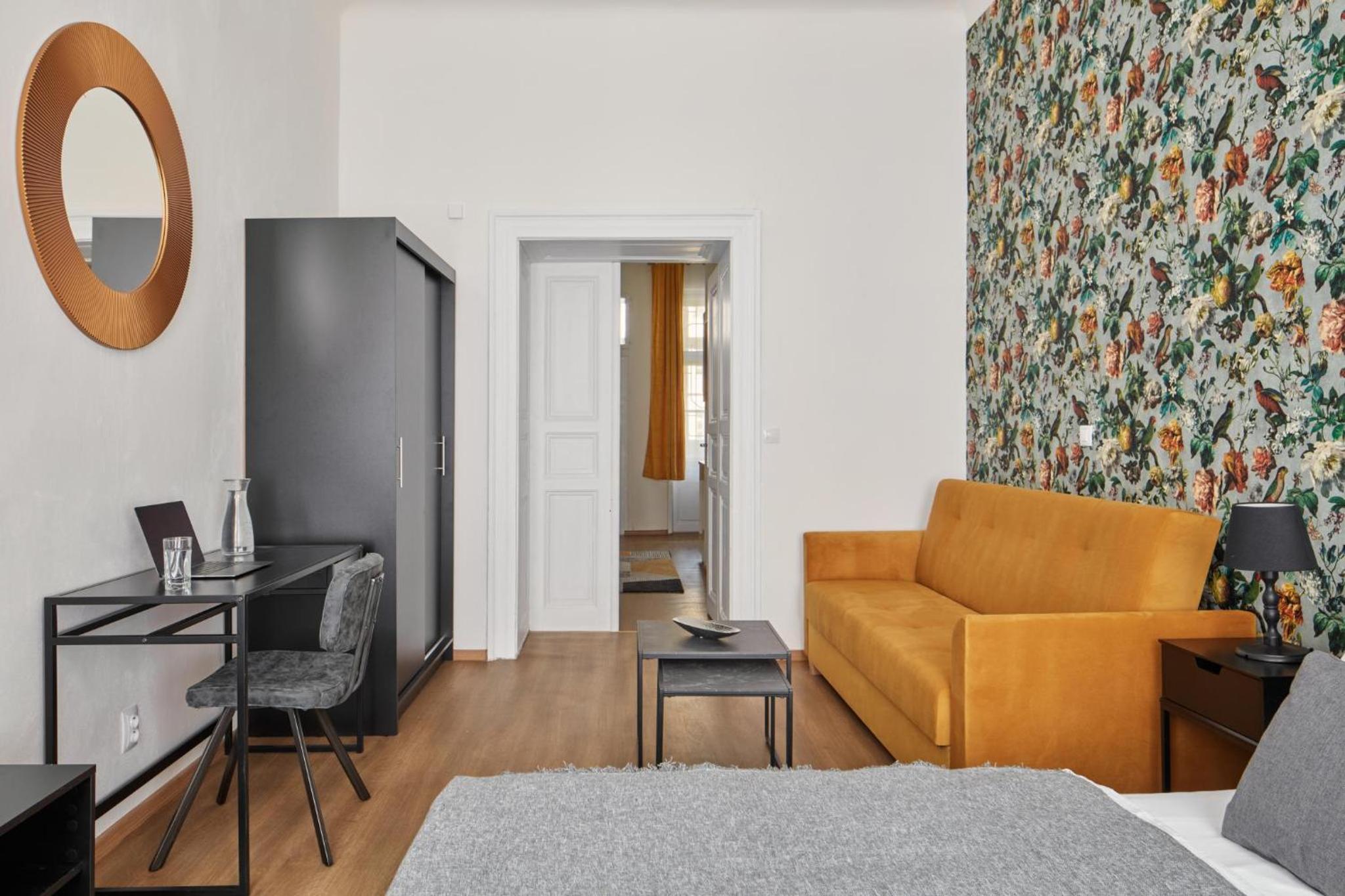 Prague Days - Sunlit 1BDR Apartments w Netflix in New Town