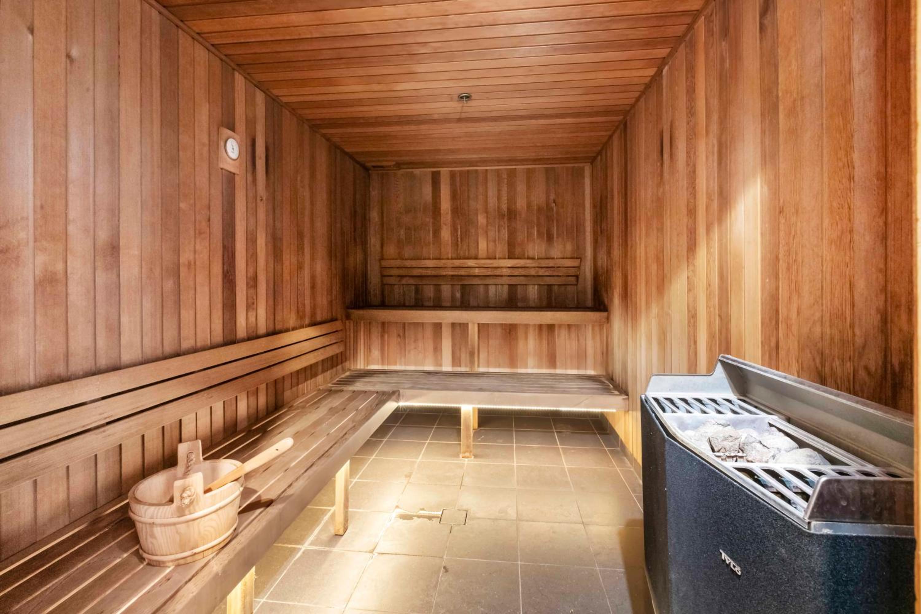 2Bedroom Exec Apt near Suncorp Free Carpark