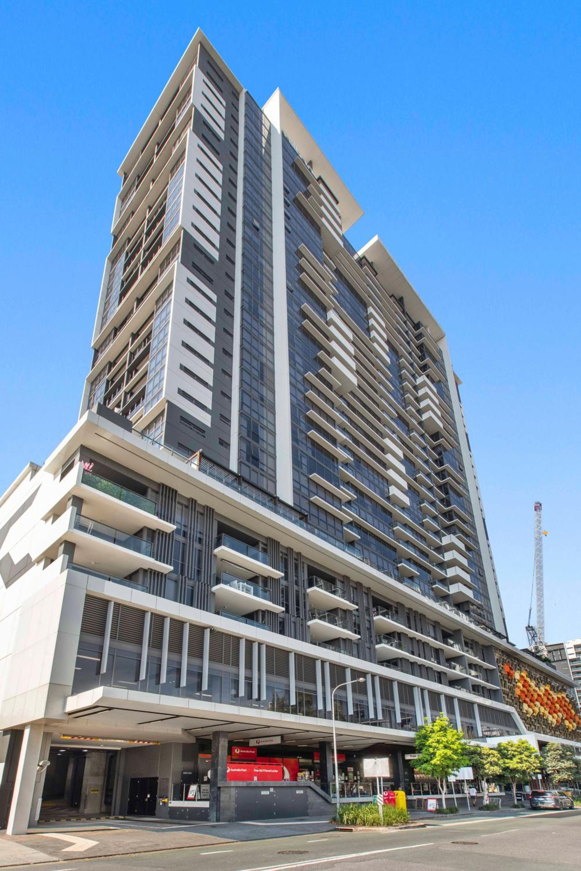 2Bedroom Exec Apt near Suncorp Free Carpark
