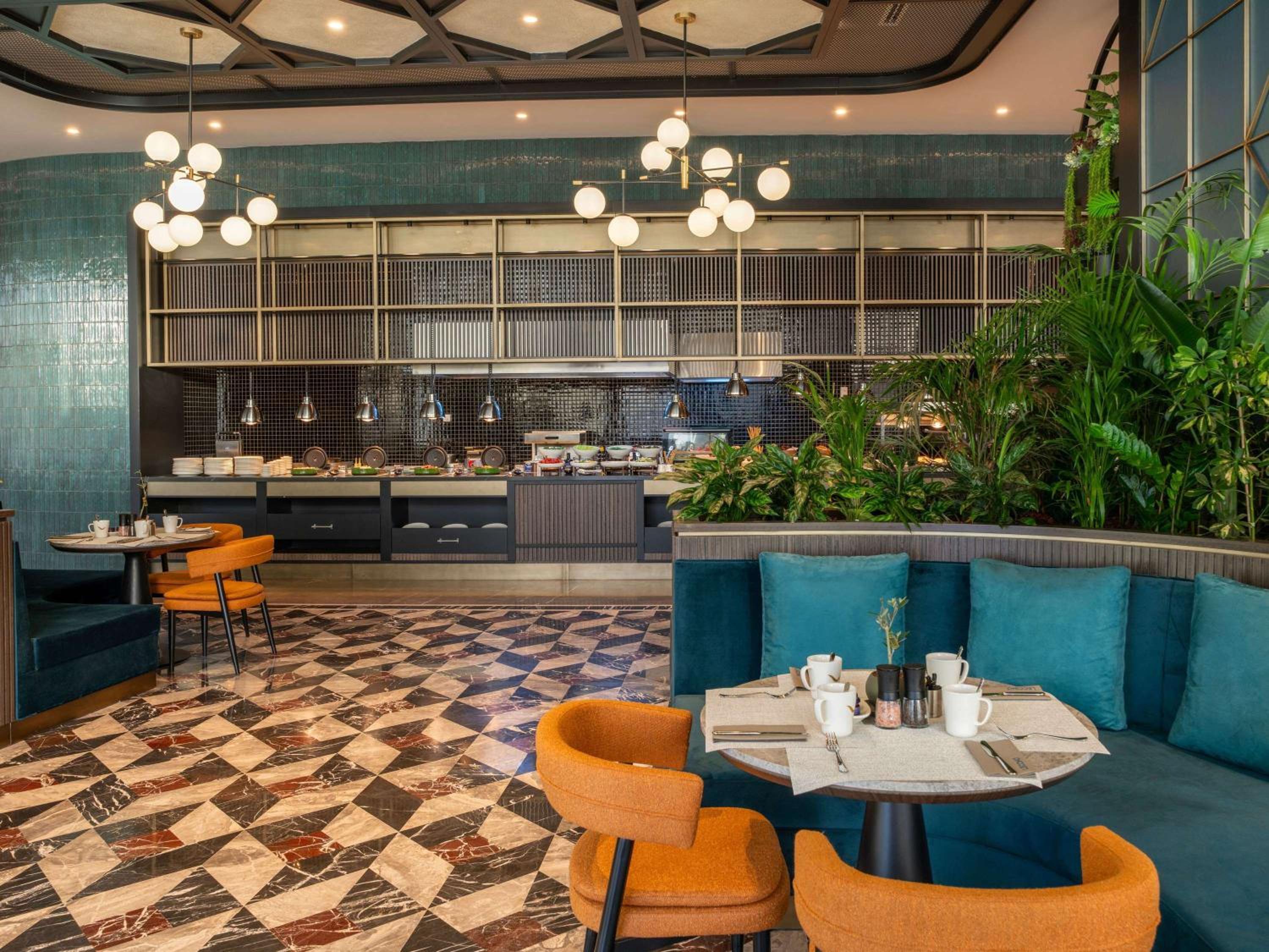 Mövenpick Hotel Istanbul Marmara Sea - Image 28