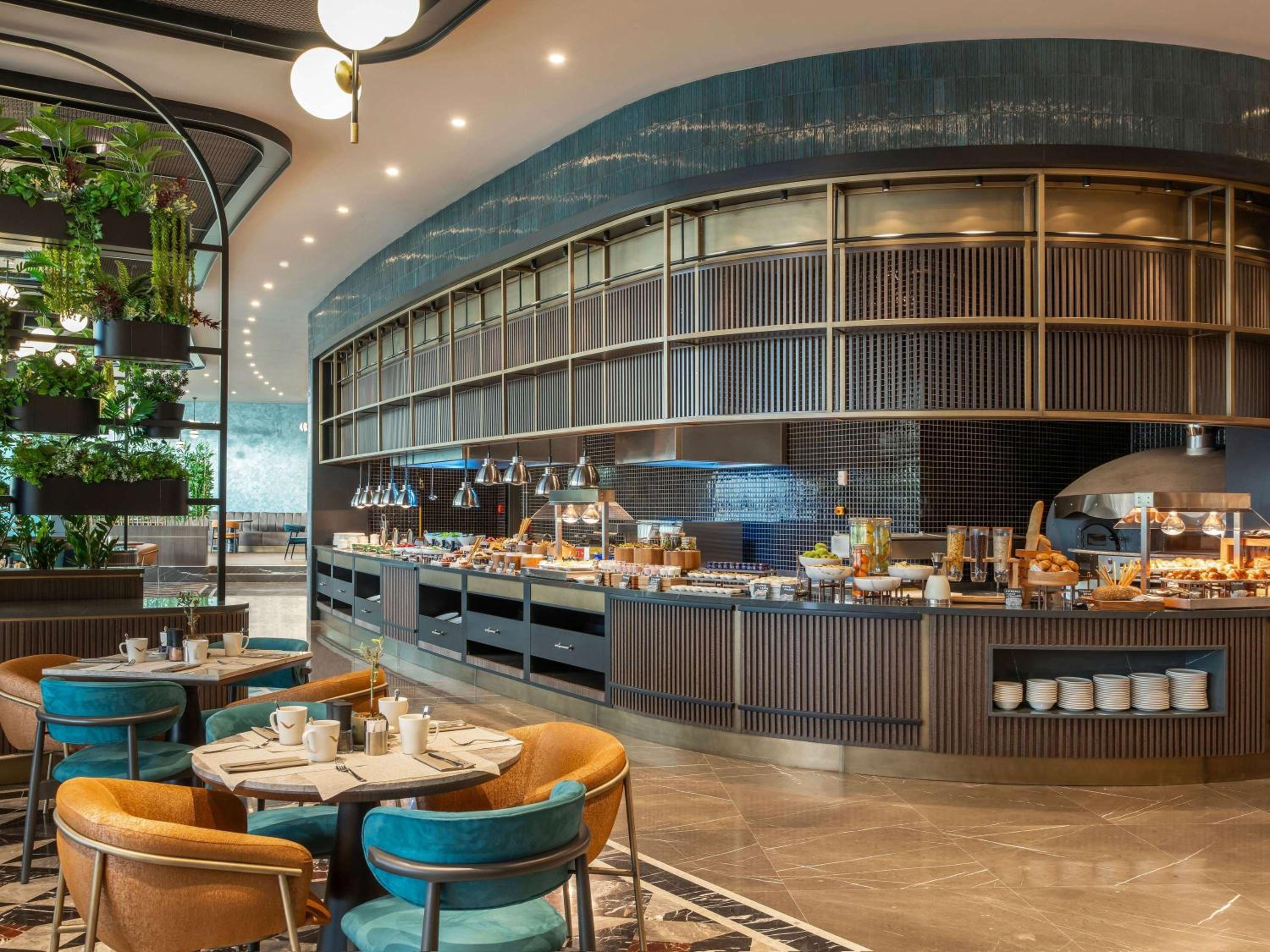 Mövenpick Hotel Istanbul Marmara Sea - Image 31