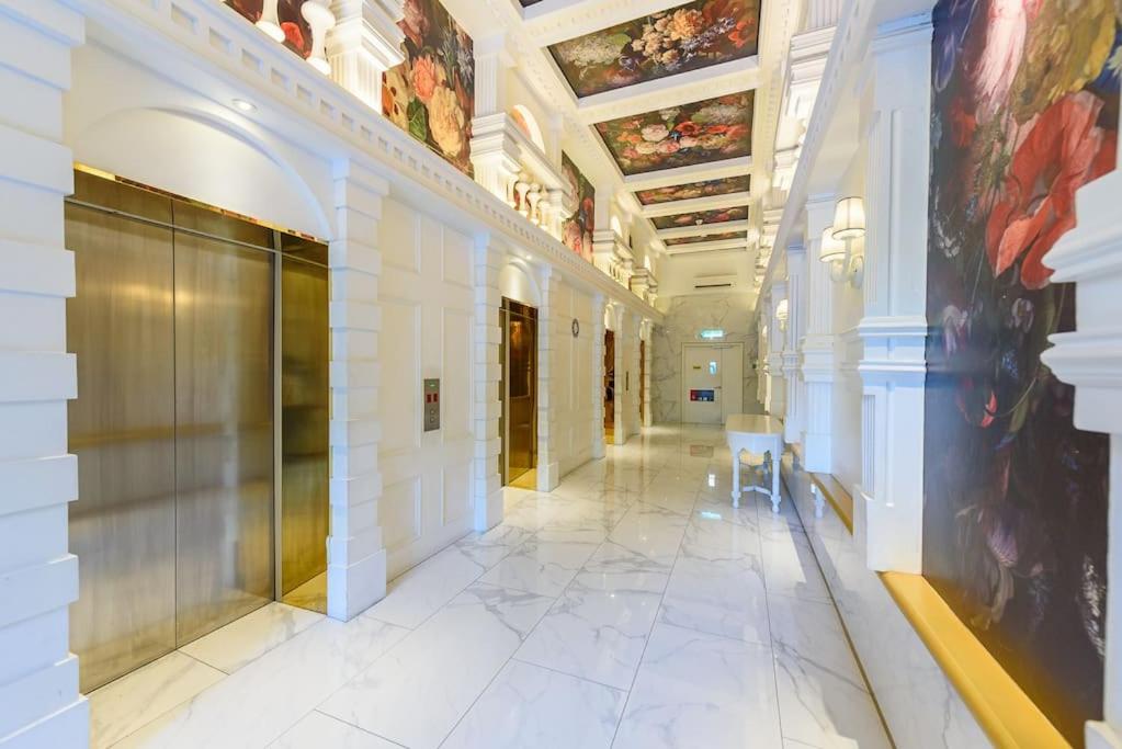 Arte Mont Kiara Elegant Highest Floor Netflix 6pax