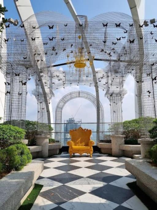 Arte Mont Kiara Elegant Highest Floor Netflix 6pax