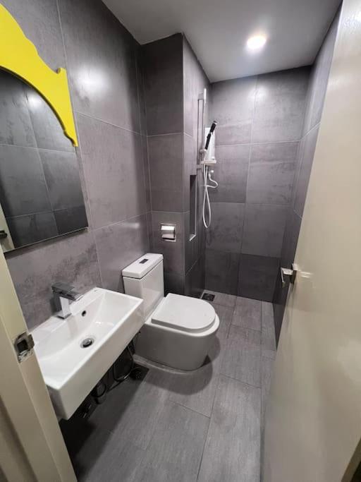 Arte Mont Kiara Elegant Highest Floor Netflix 6pax